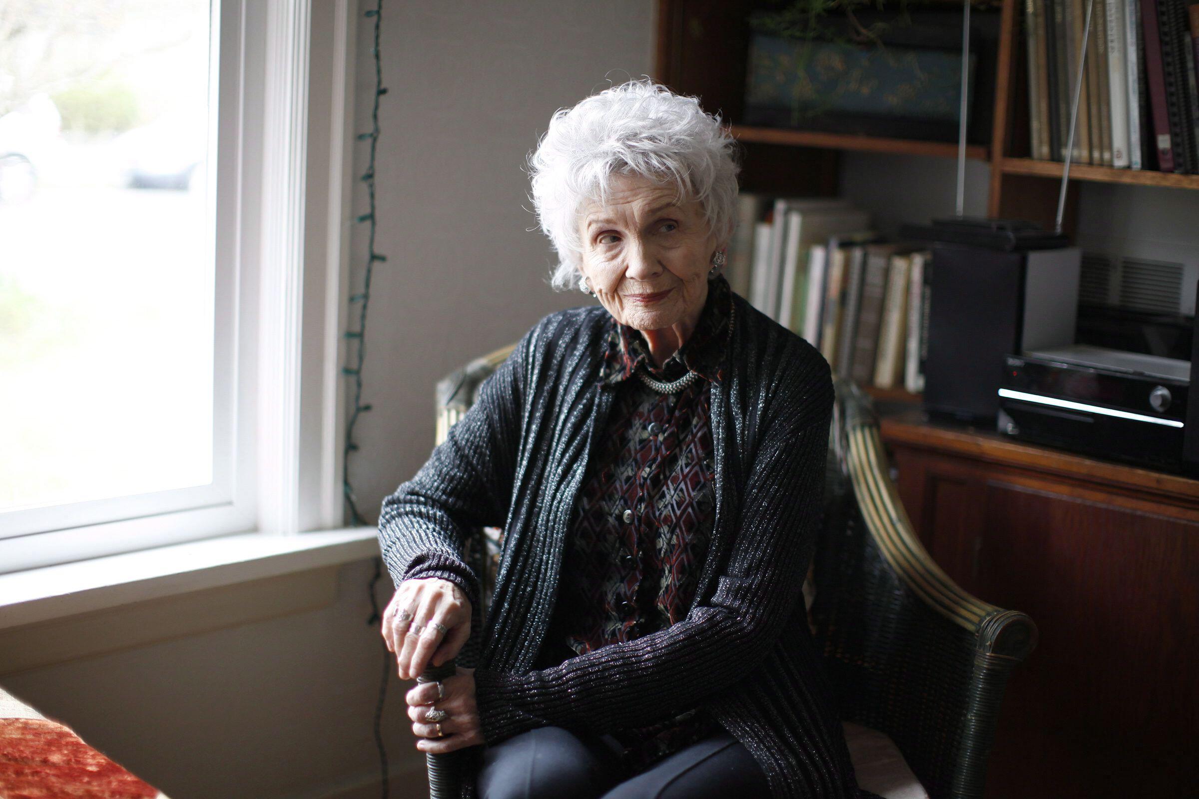 Author Alice Munro.