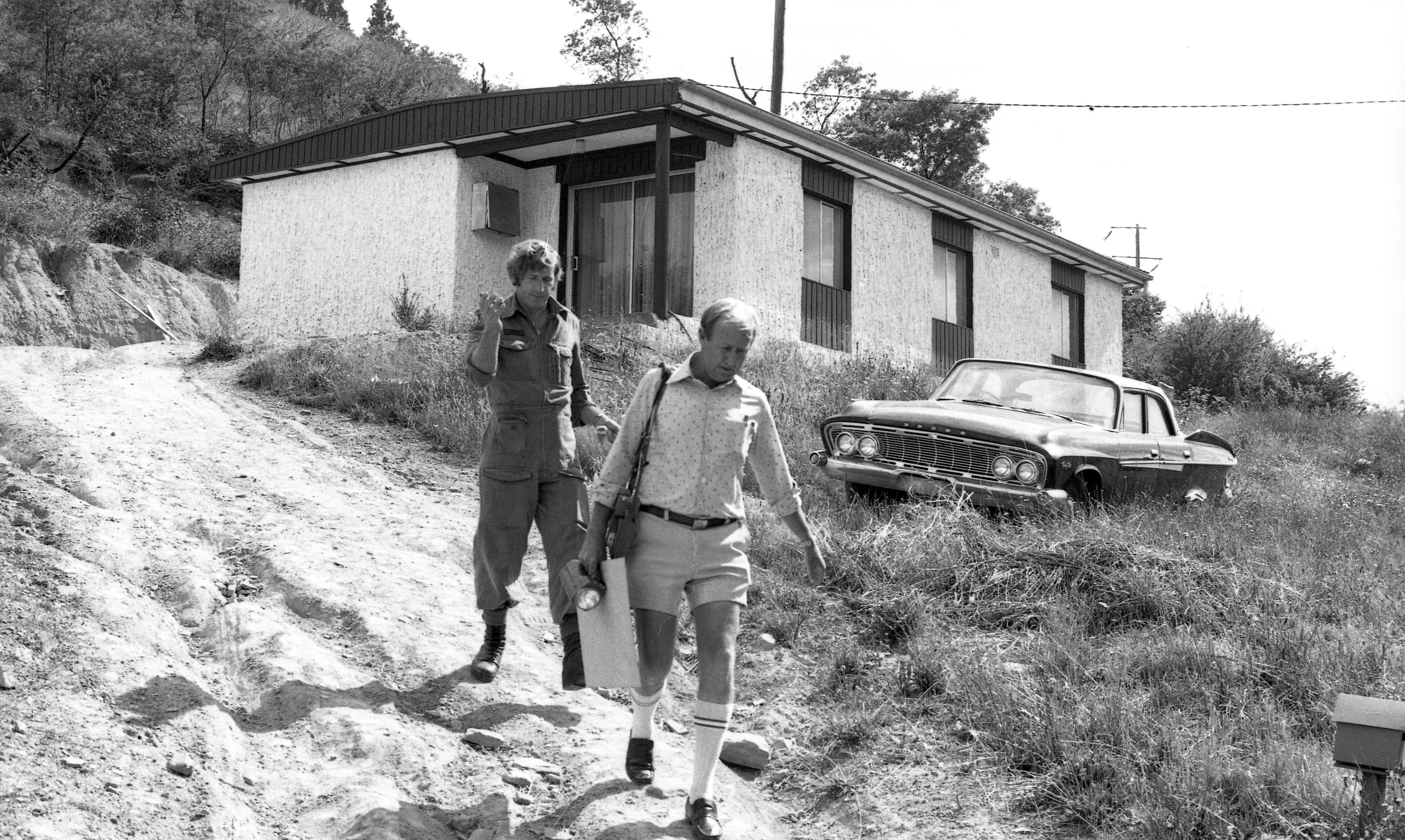 Police at the Lithgow house where three Croatian men were arrested in 1979.