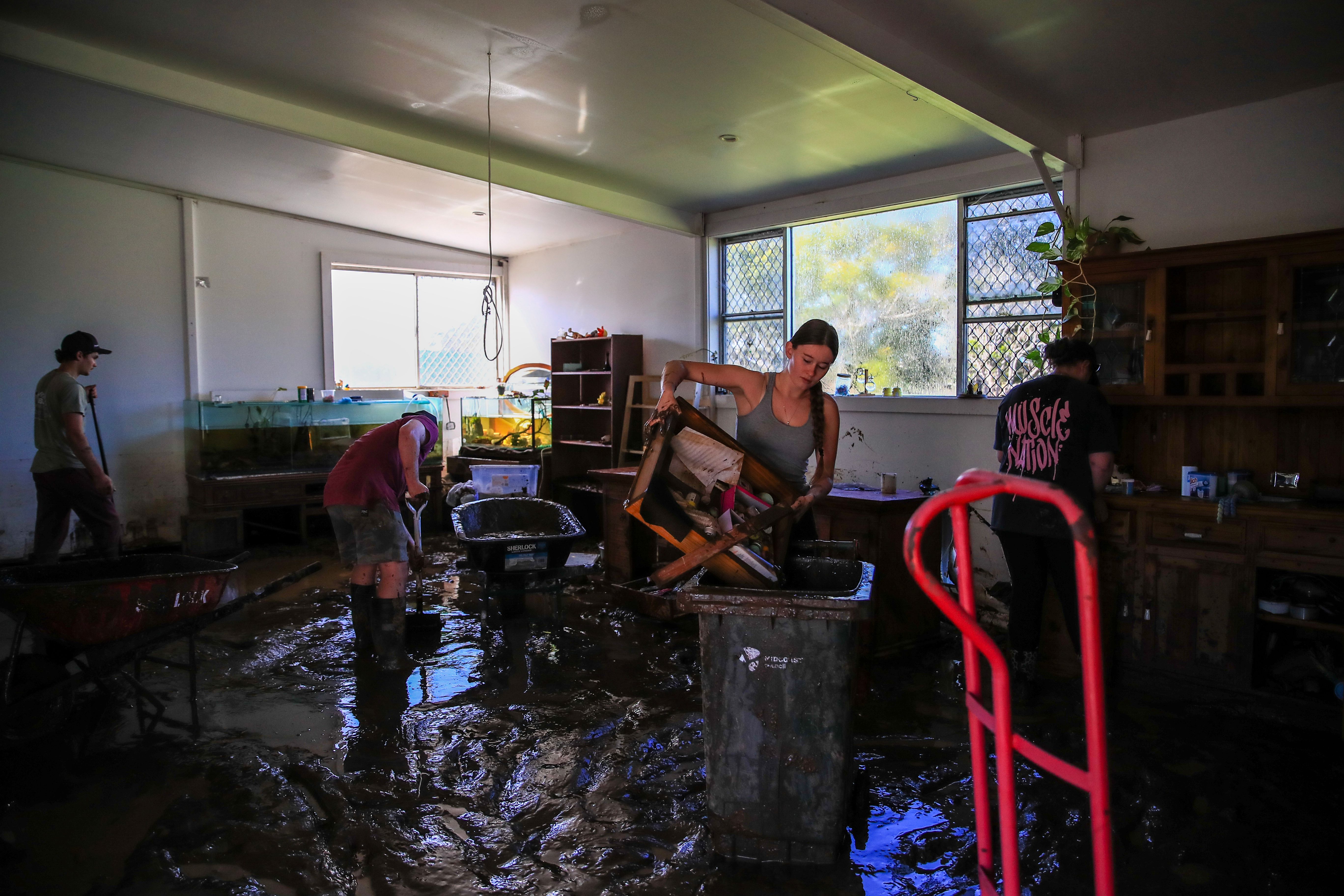How to integrate communities to improve flood response