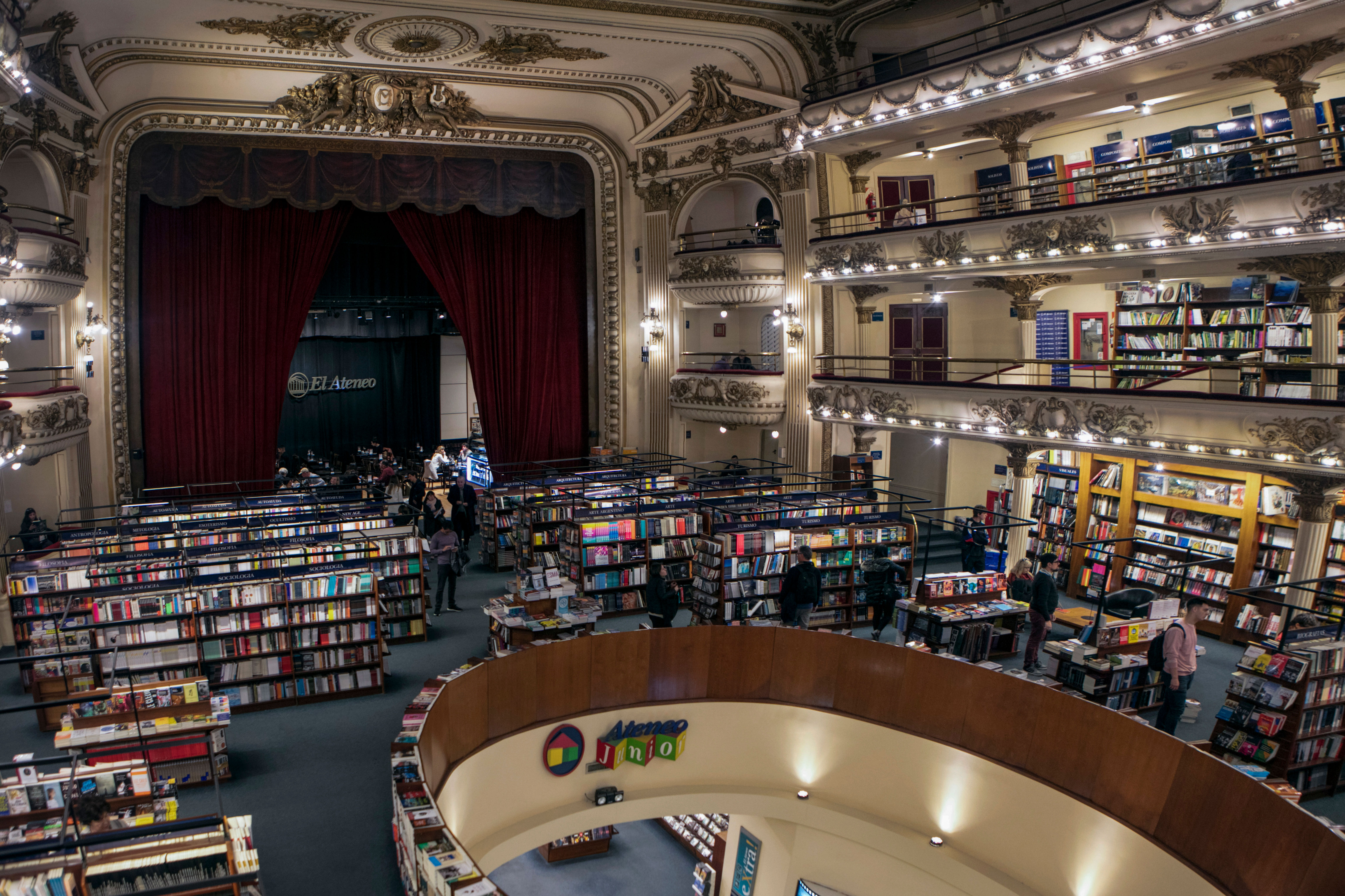 El Ateneo Grand Splendid bookstore in Buenos Aires, Argentina. 