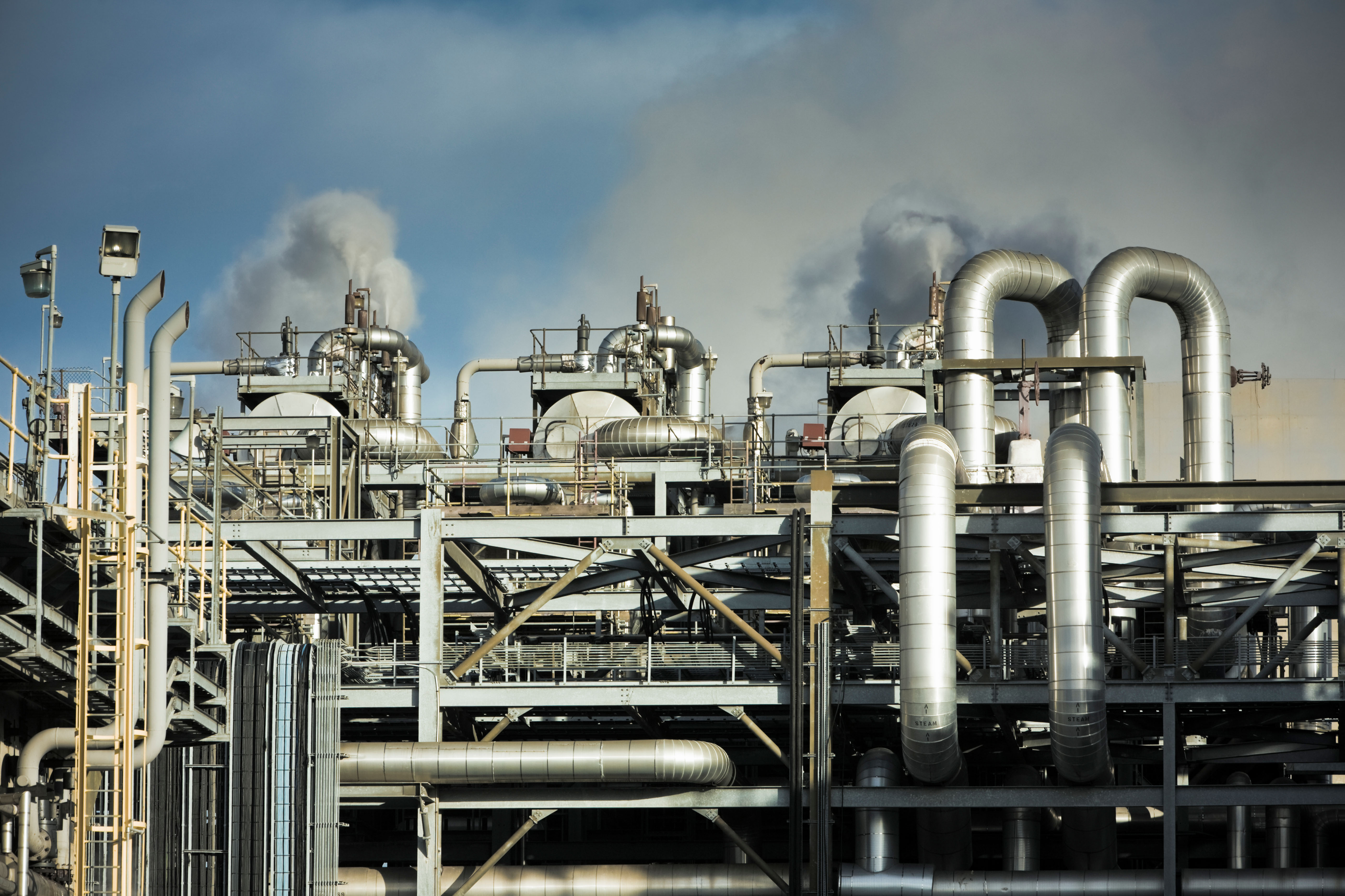 An operating gas plant.