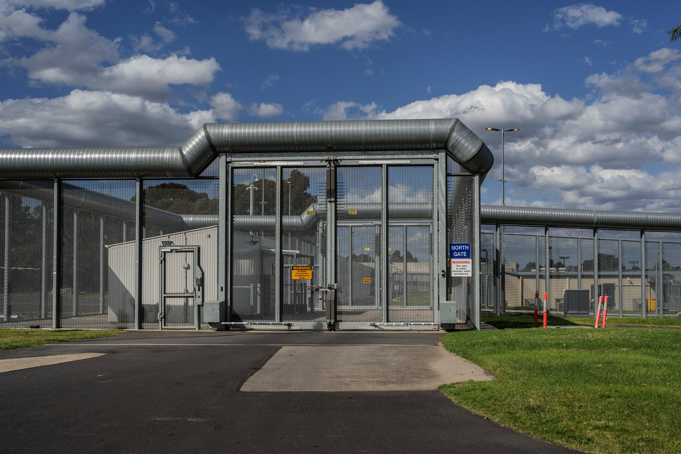 Immigration detention worsens under US operator