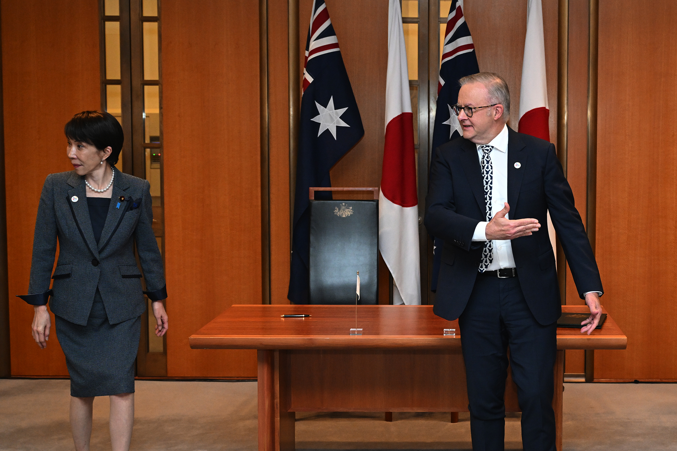 Prime ministers Sanae Takaichi and Anthony Albanese at Parliament House.