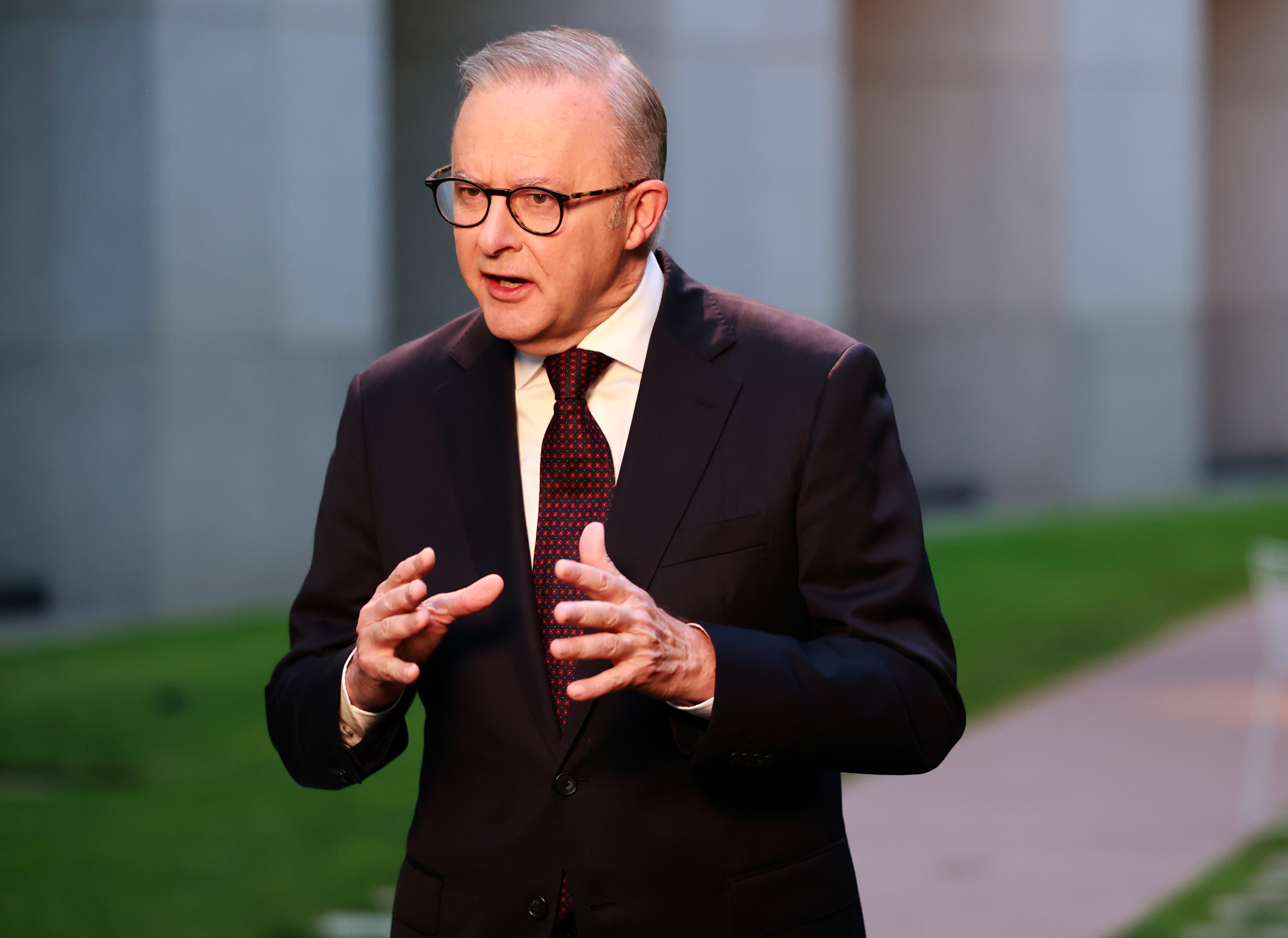 Inside story: How Albanese’s late election sent the teals broke