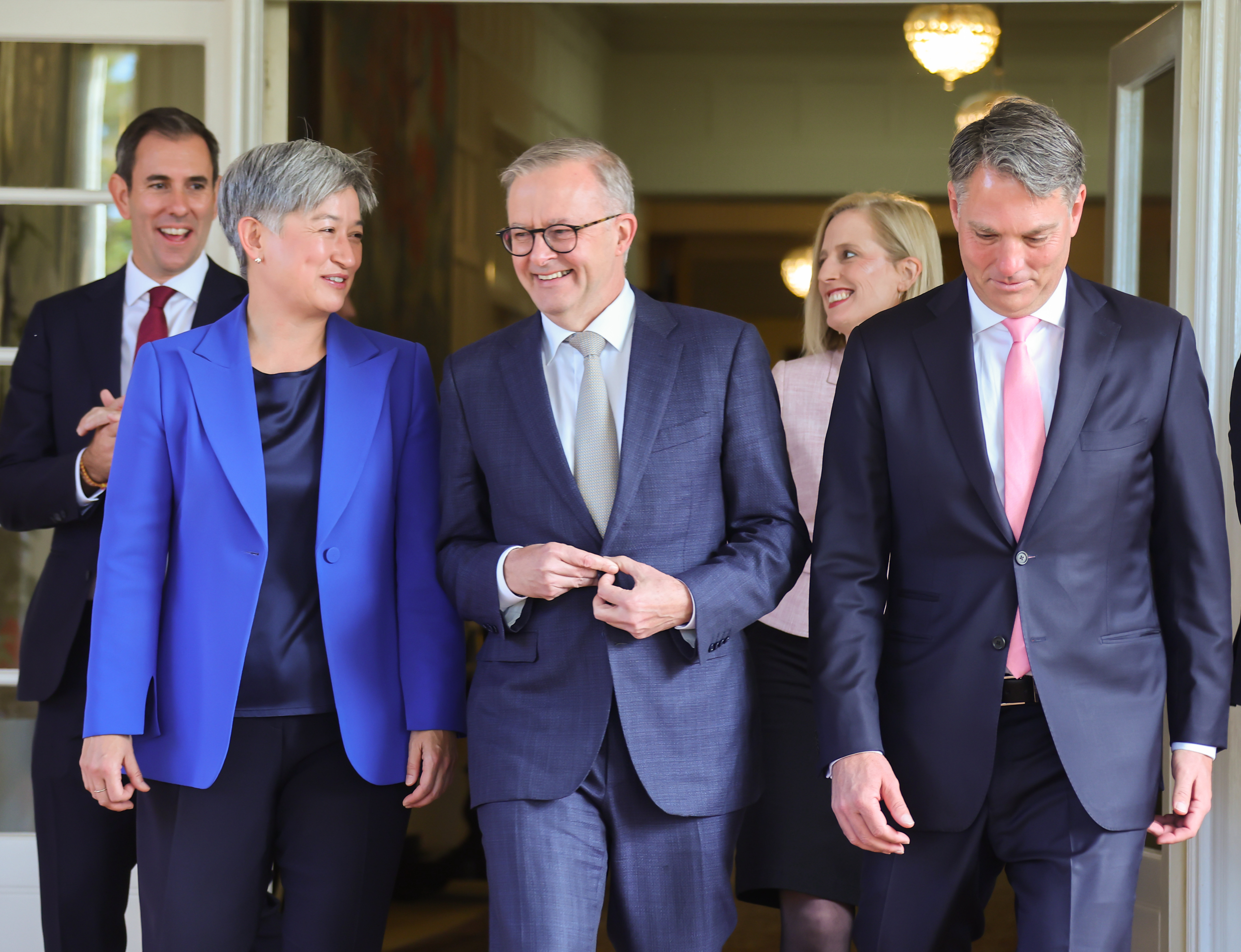 Week one: Albanese seeks to build Hawke-like consensus