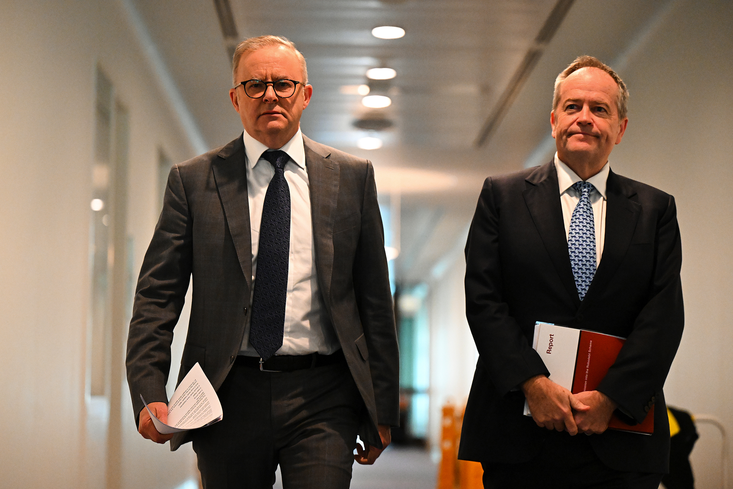 Centrelink lashed over robodebt-style accounting