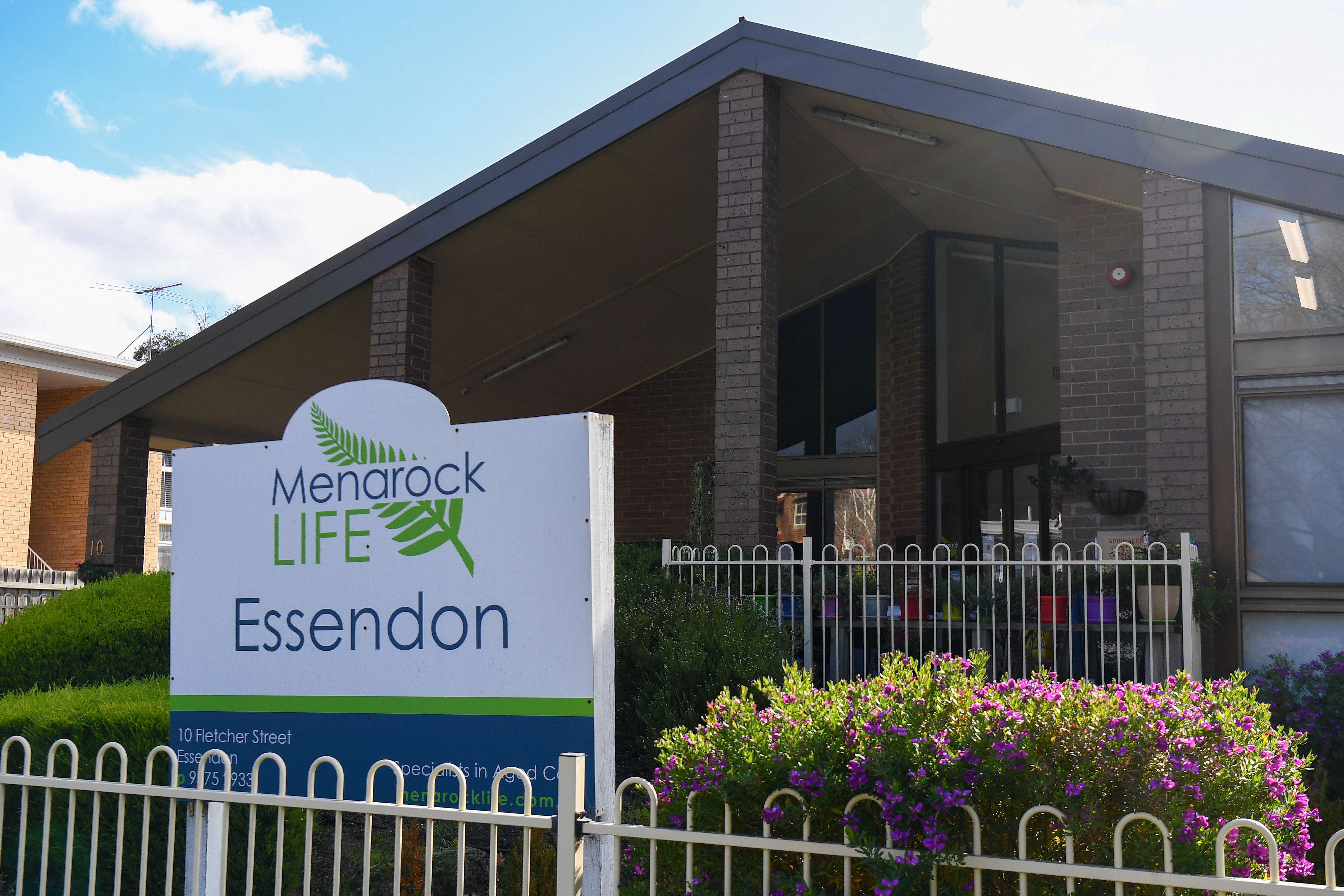 Covid-19 outbreaks in aged care