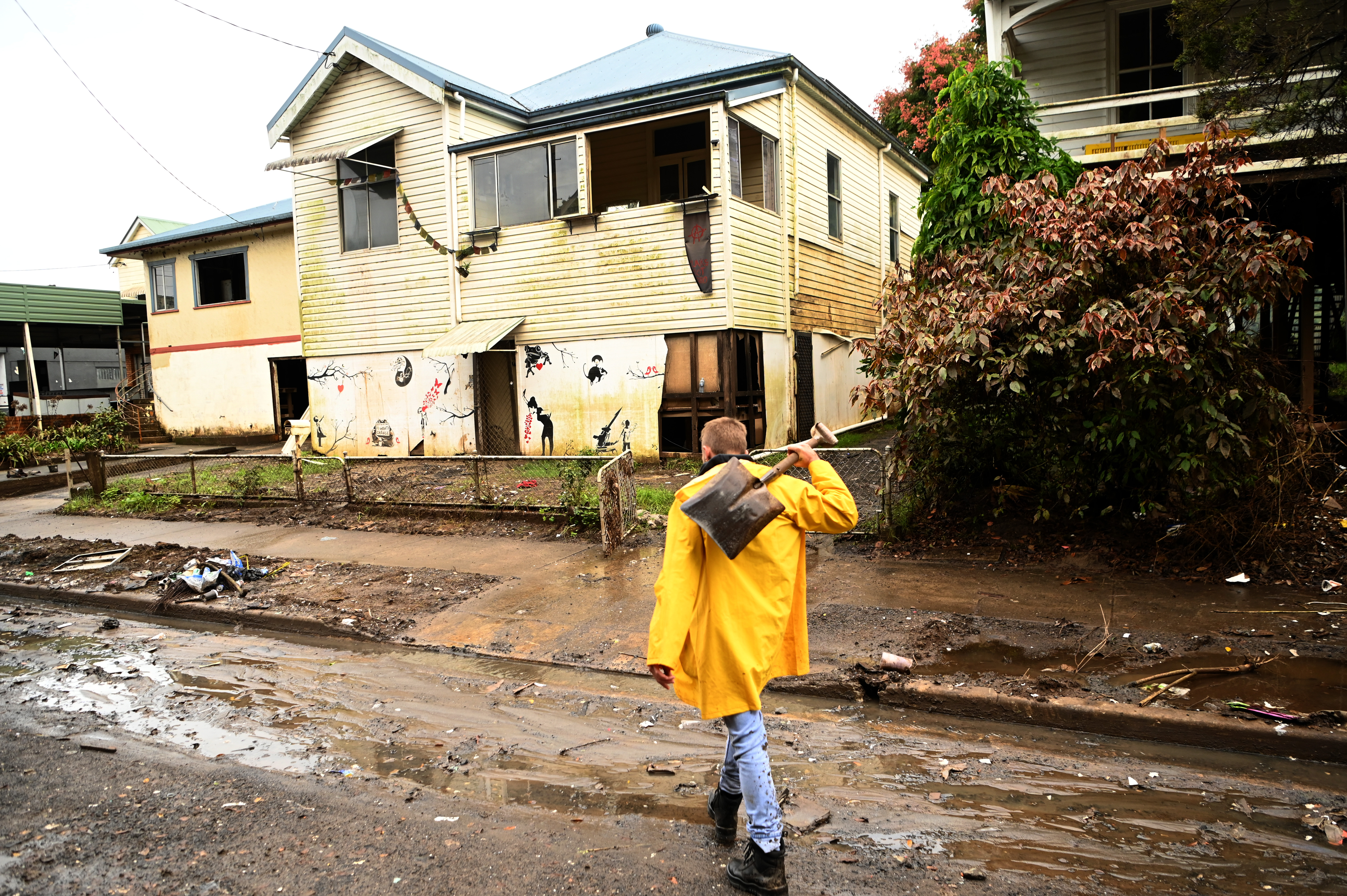 Lismore inundated again in ‘never-ending’ floods