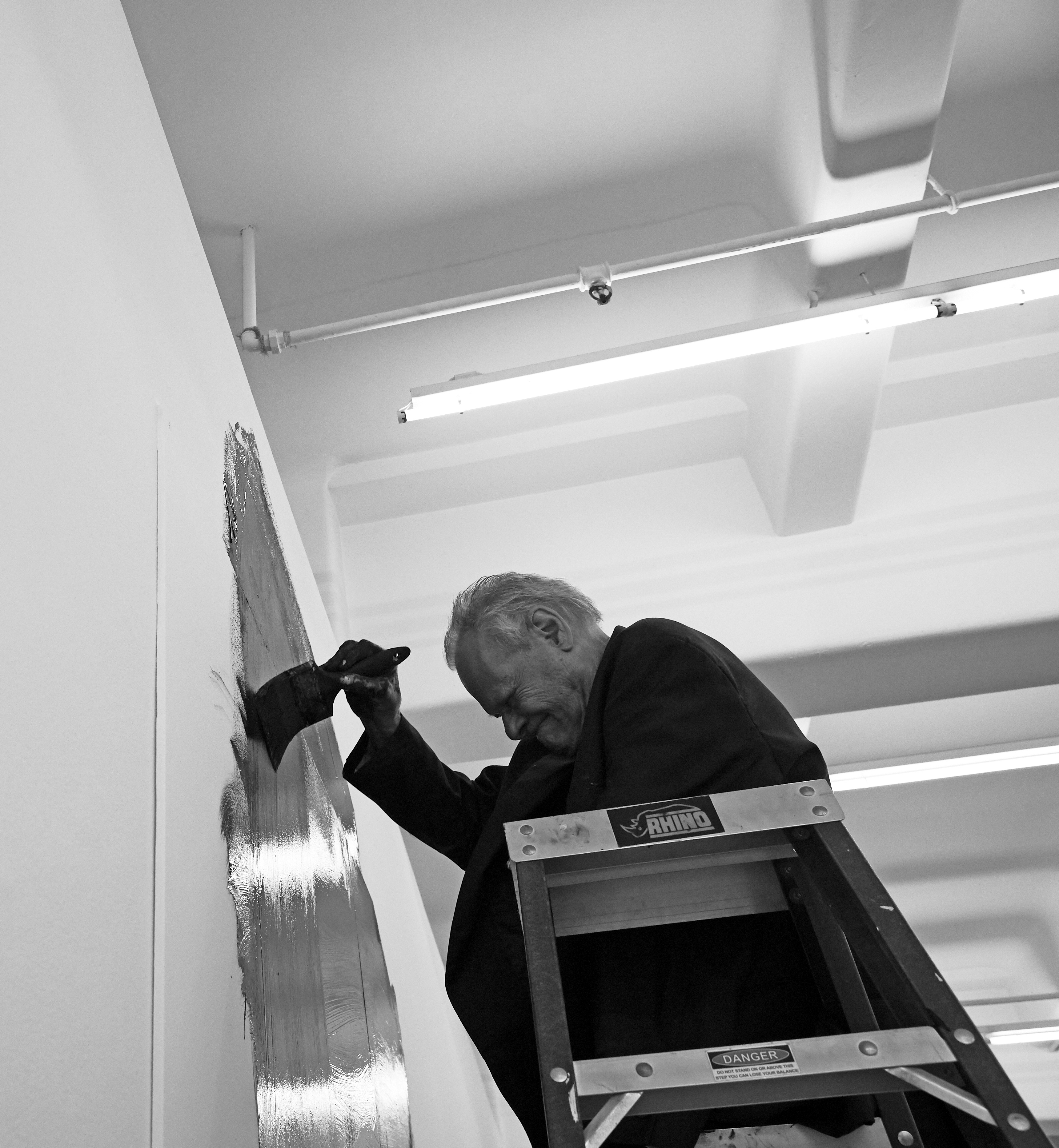 Performance artist Mike Parr