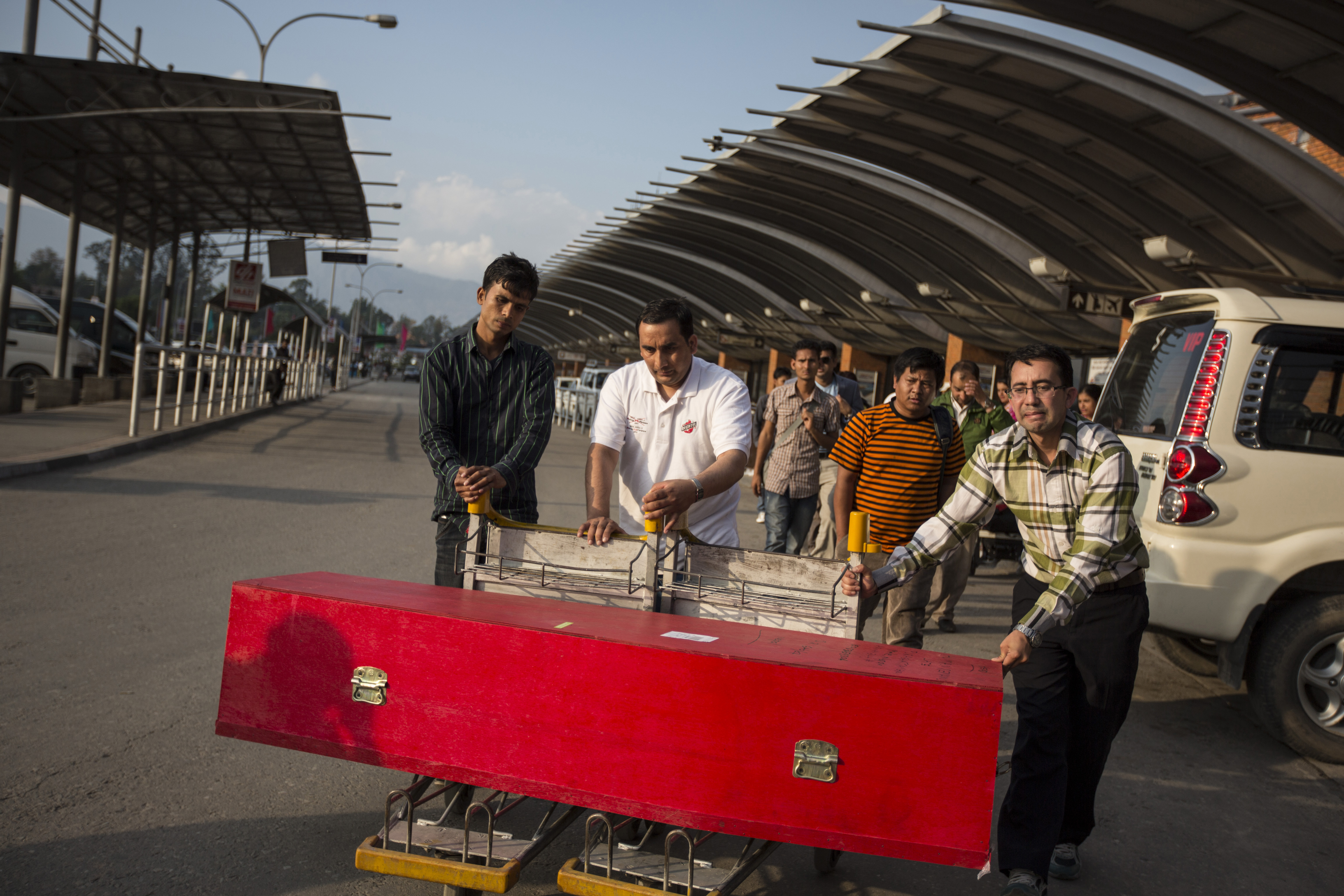 2022 FIFA World Cup slave labour deaths