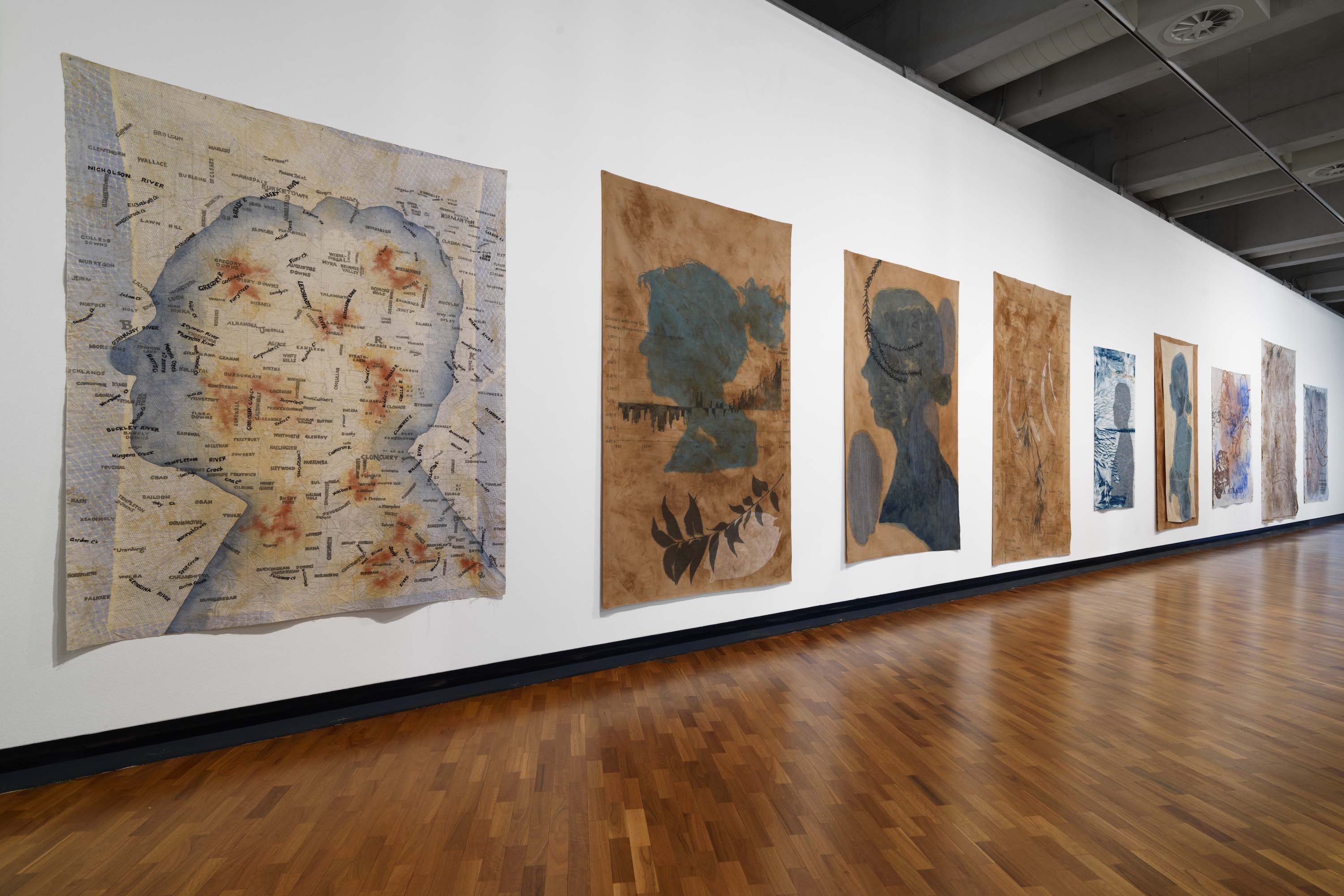 <em>The Red Thread of History, Loose Ends</em>