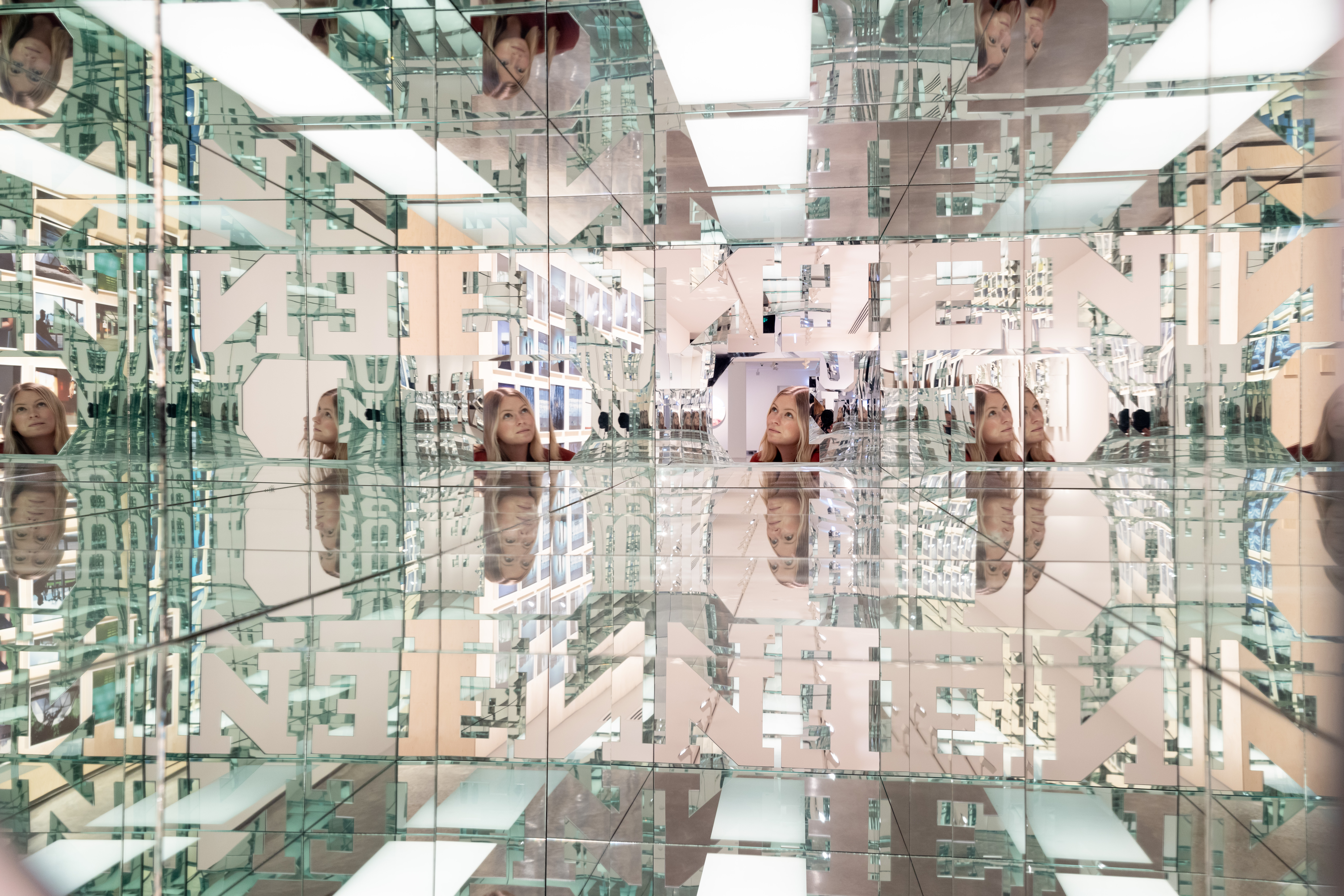 <em>Doug Aitken: New Era</em>