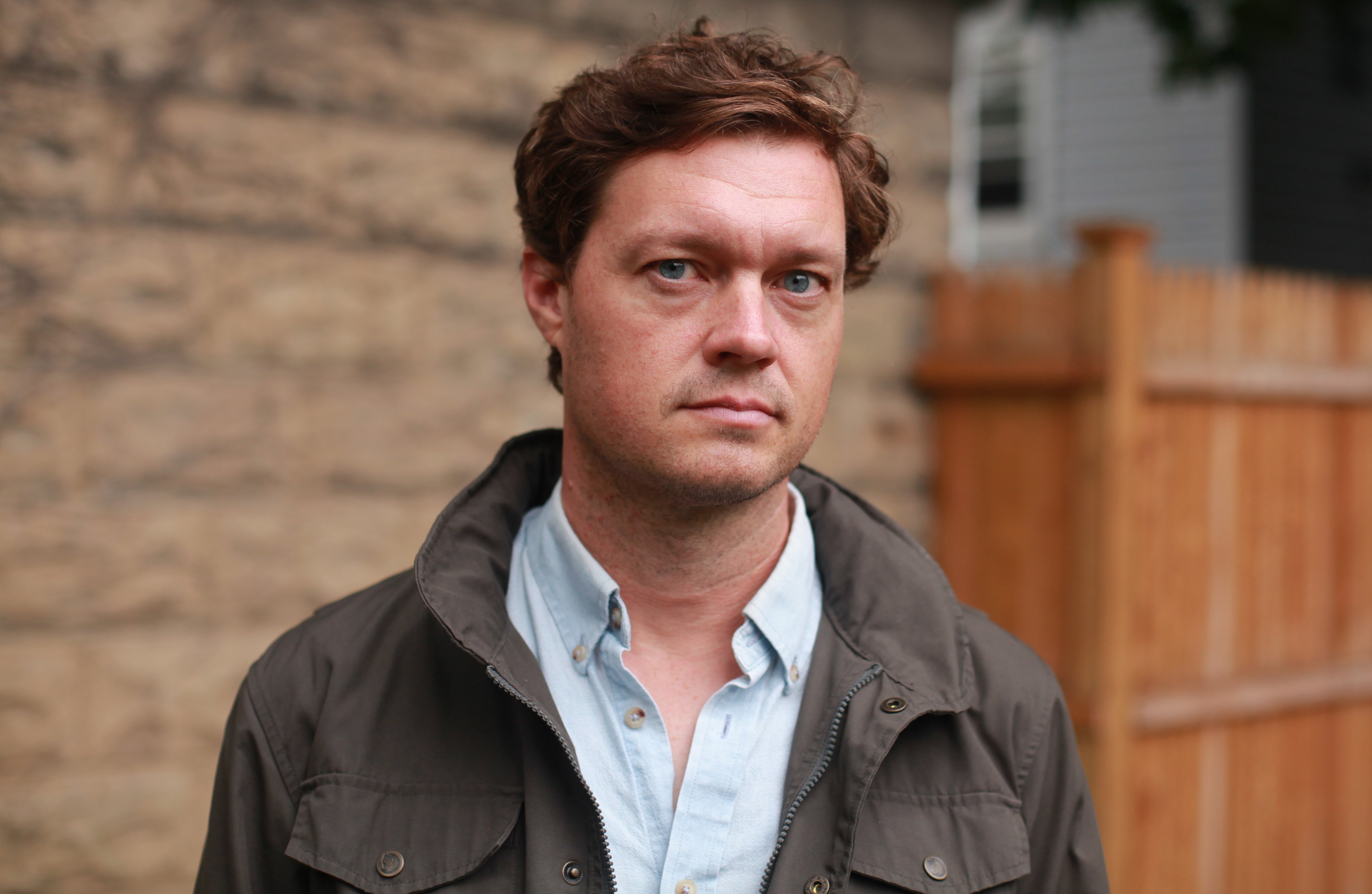 A portrait photograph of Evan Ratliff.