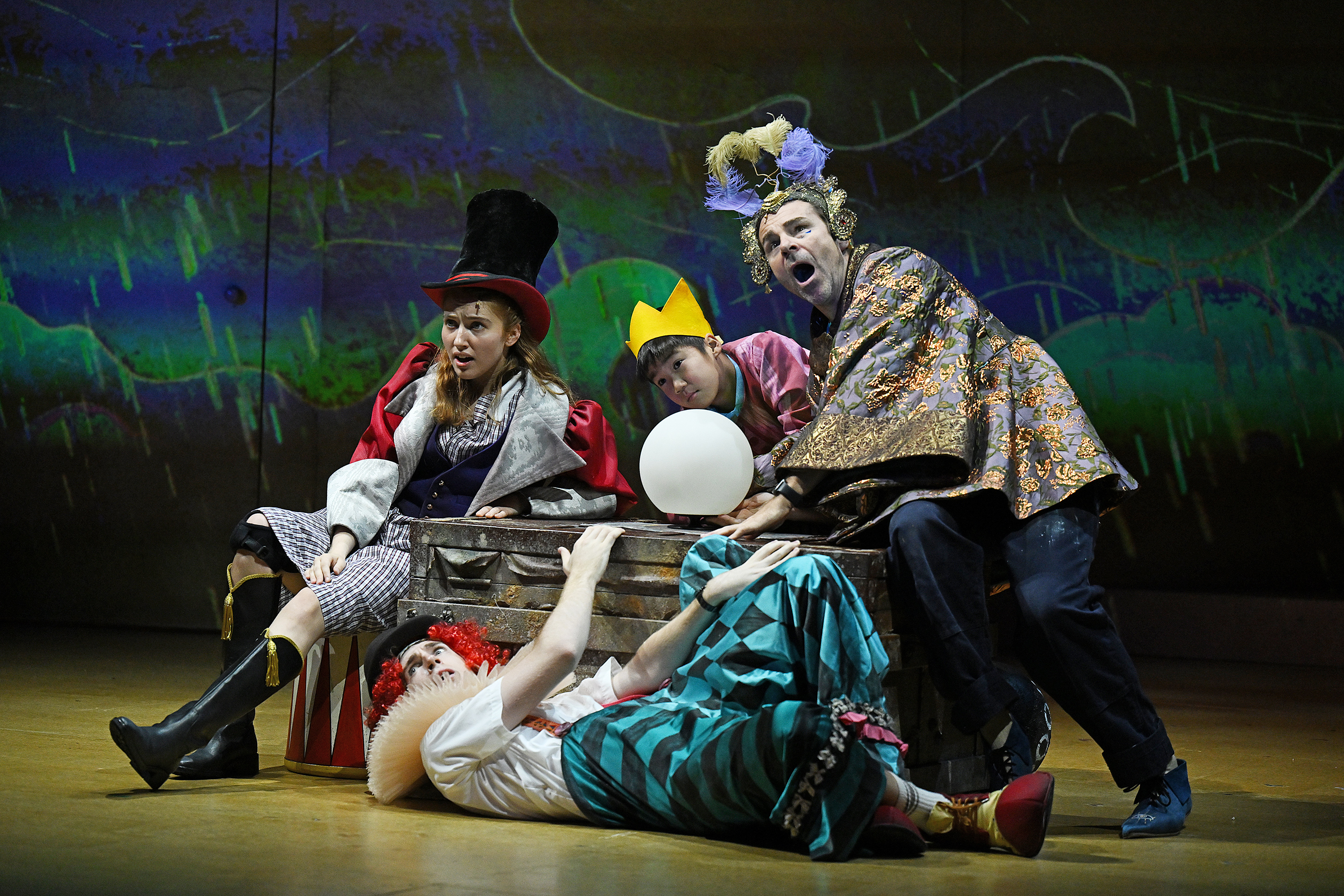 <em>Round the Twist the Musical</em>