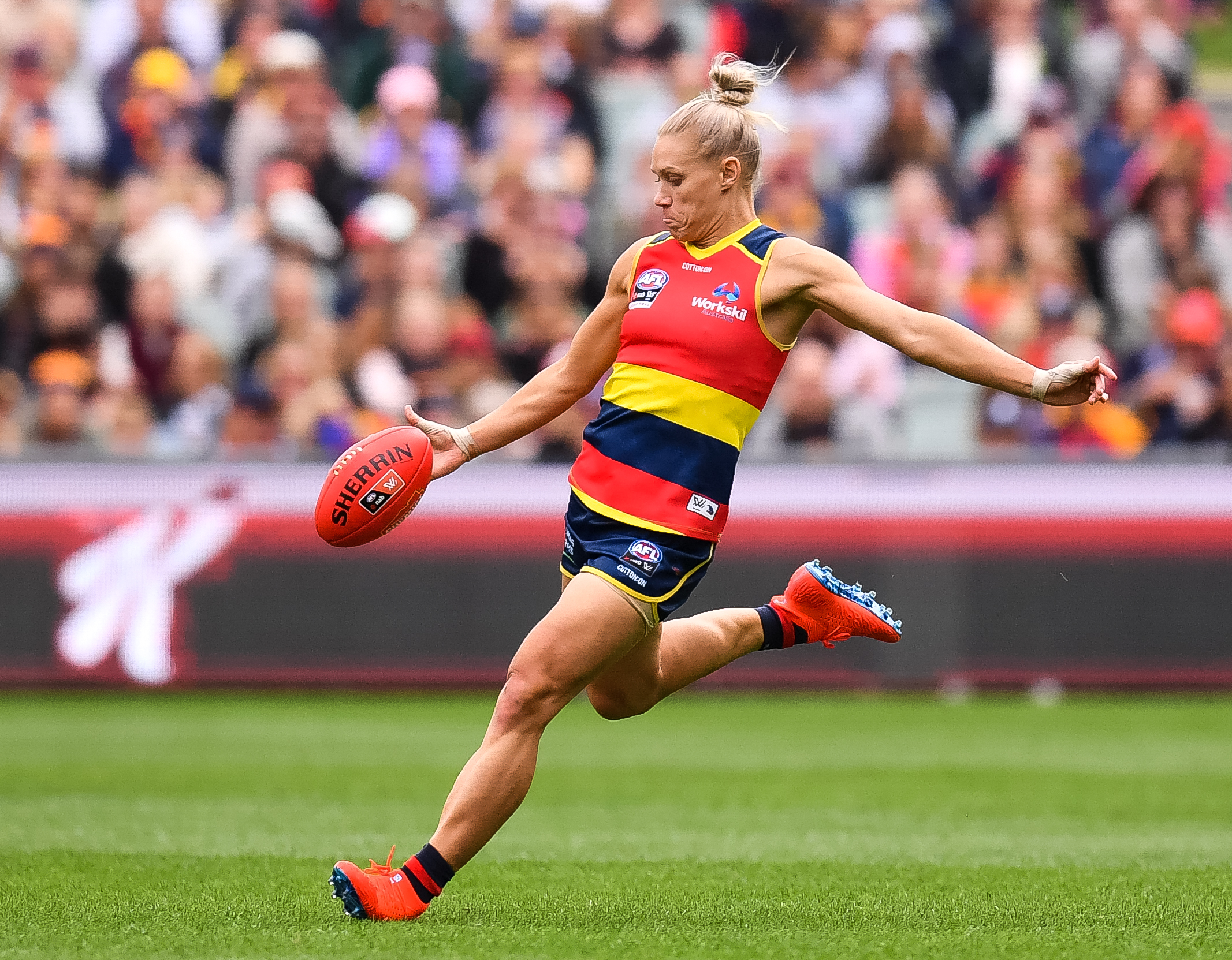 AFLW superstar Erin Phillips set to return