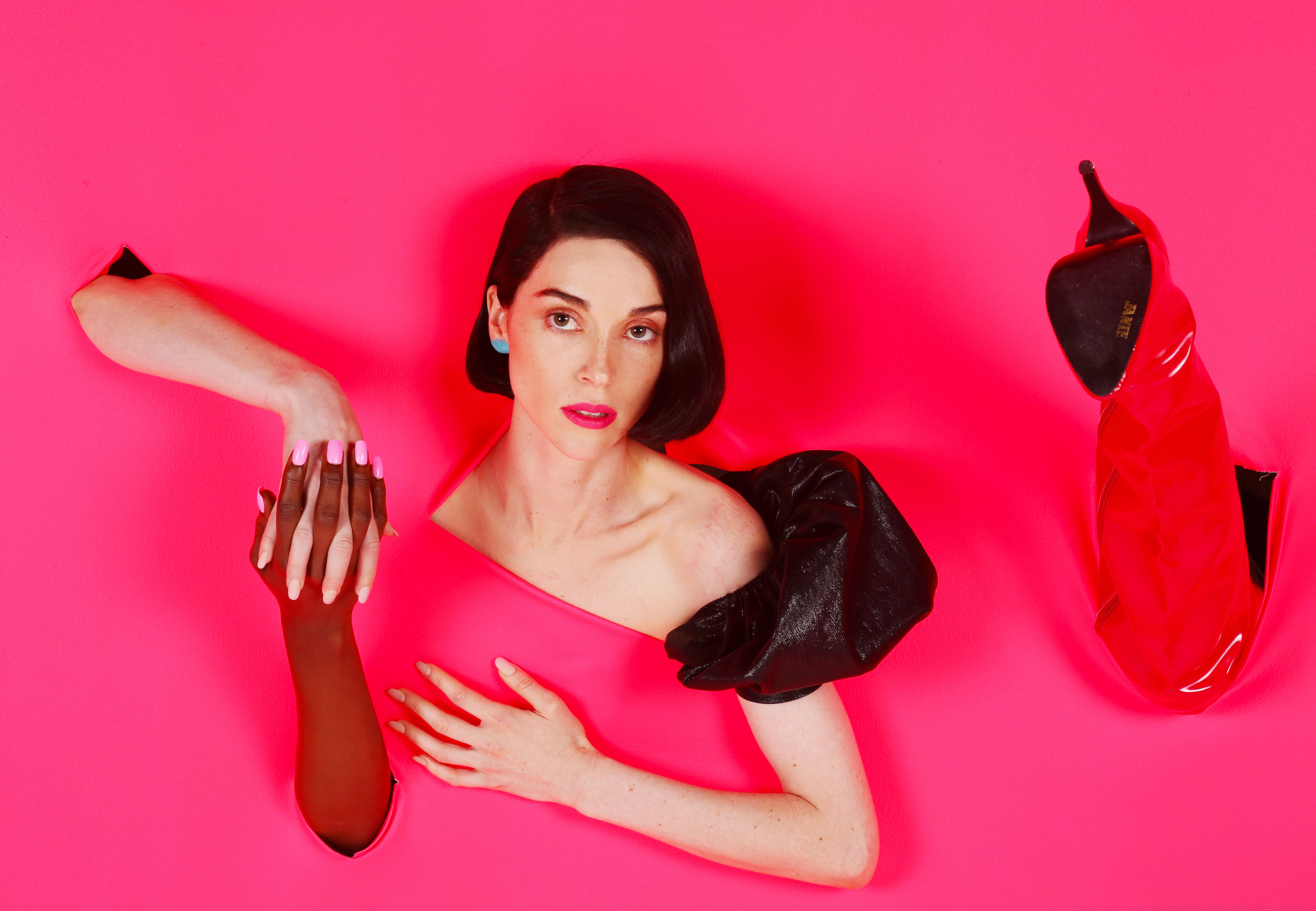 St. Vincent’s ‘MASSEDUCTION’