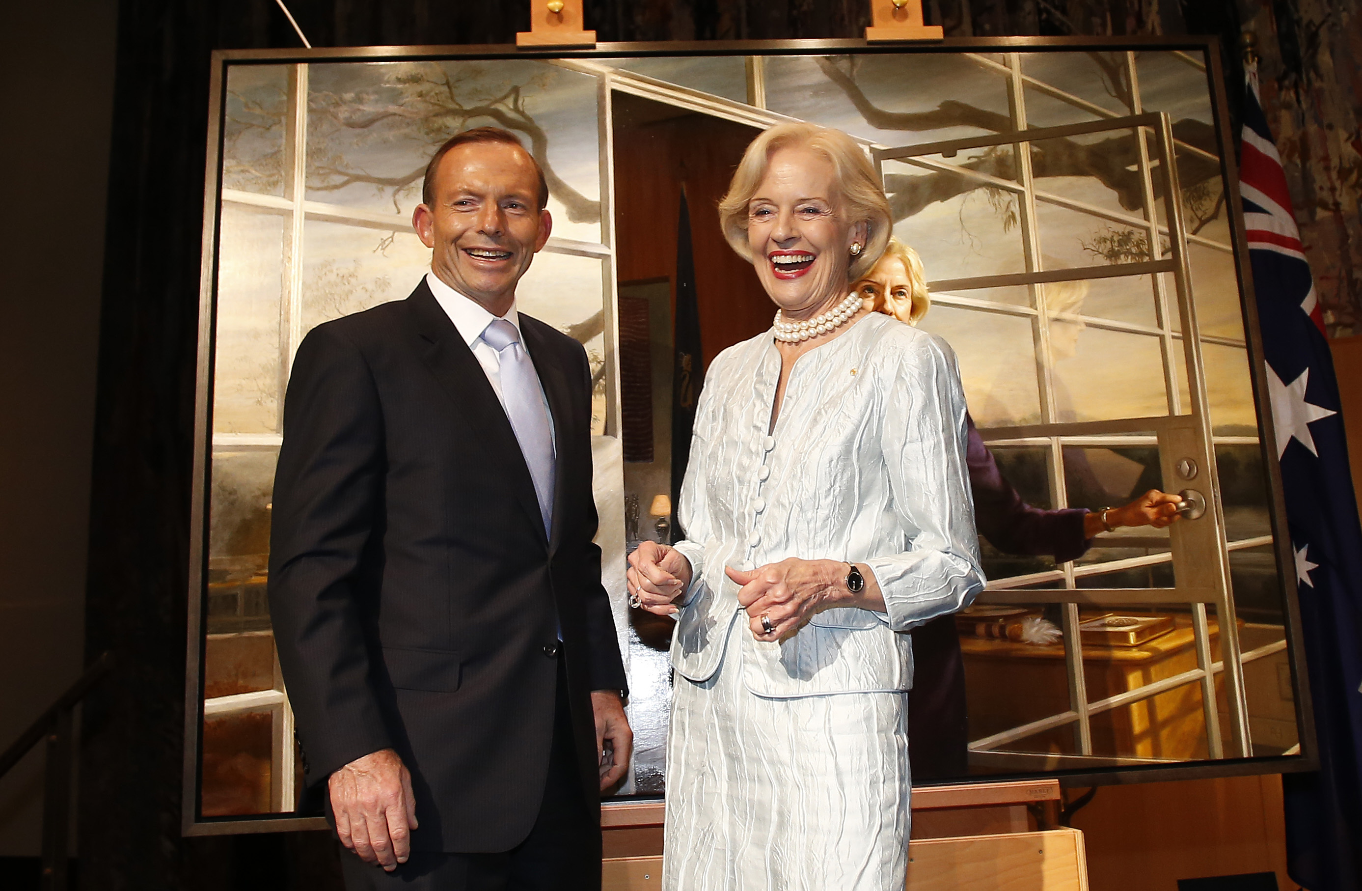 Abbott's regal honours plan sparks new republican debate
