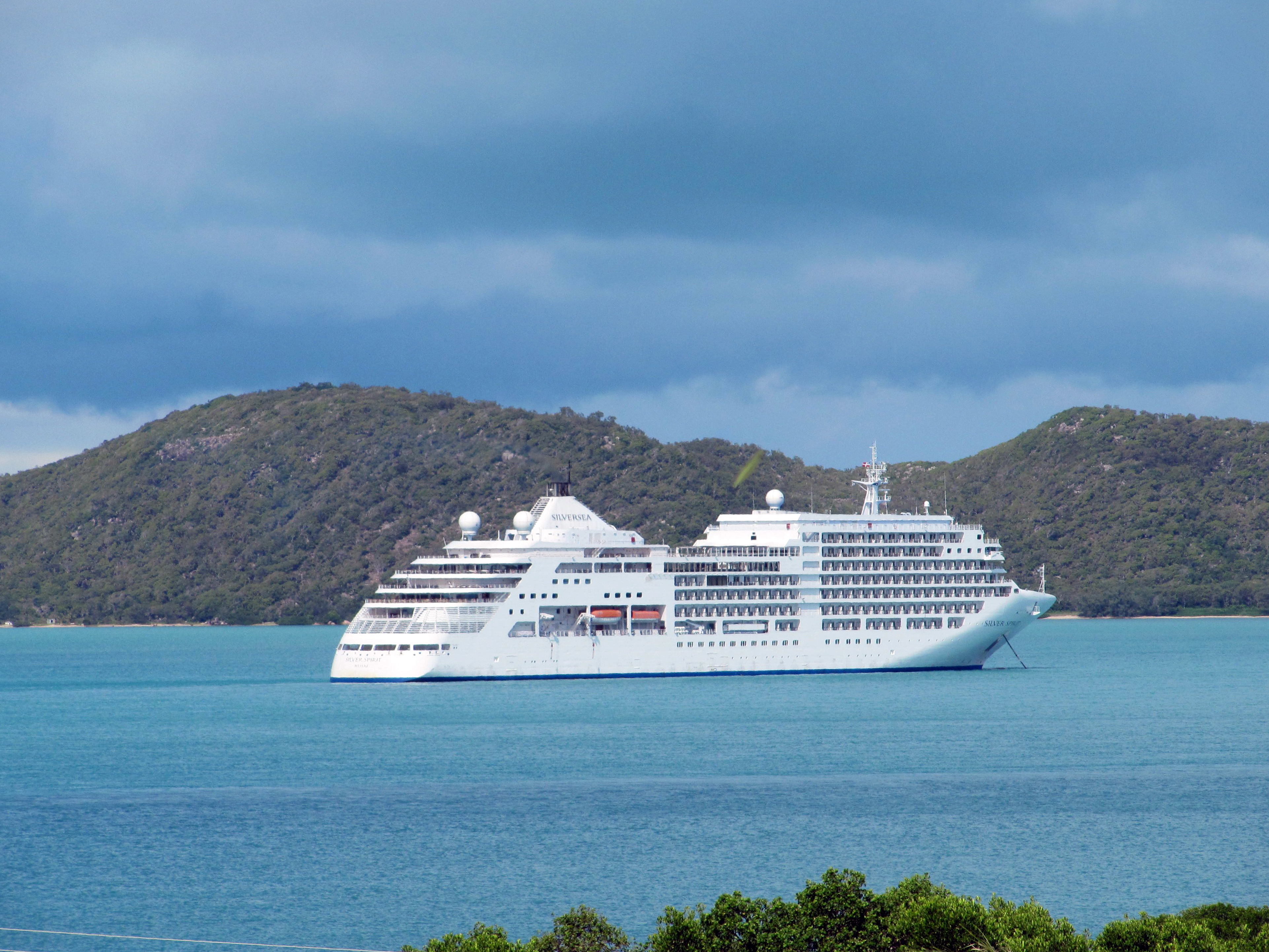 Cruise ship holidays