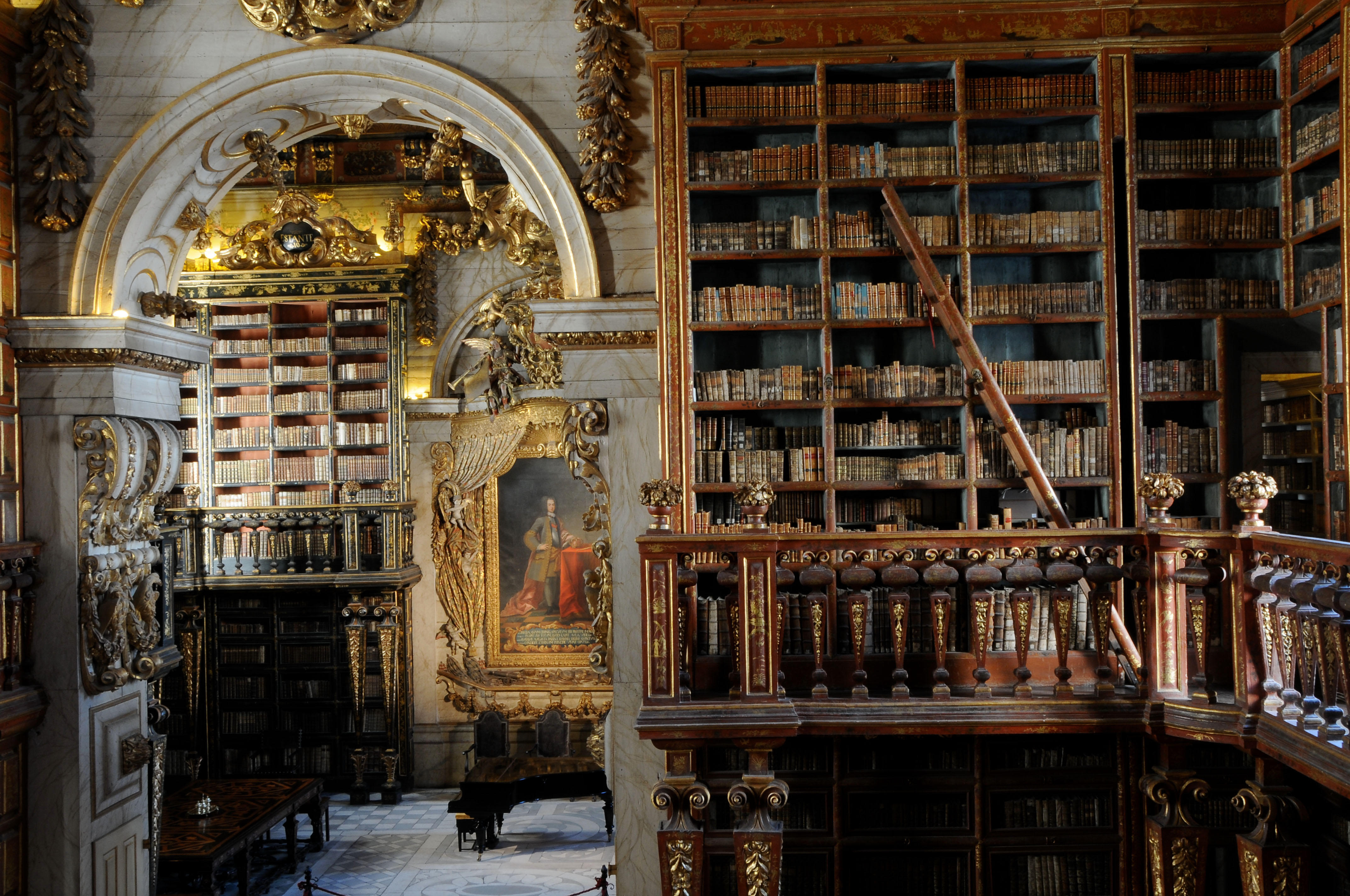 The Johannine Library and Mafra Palace