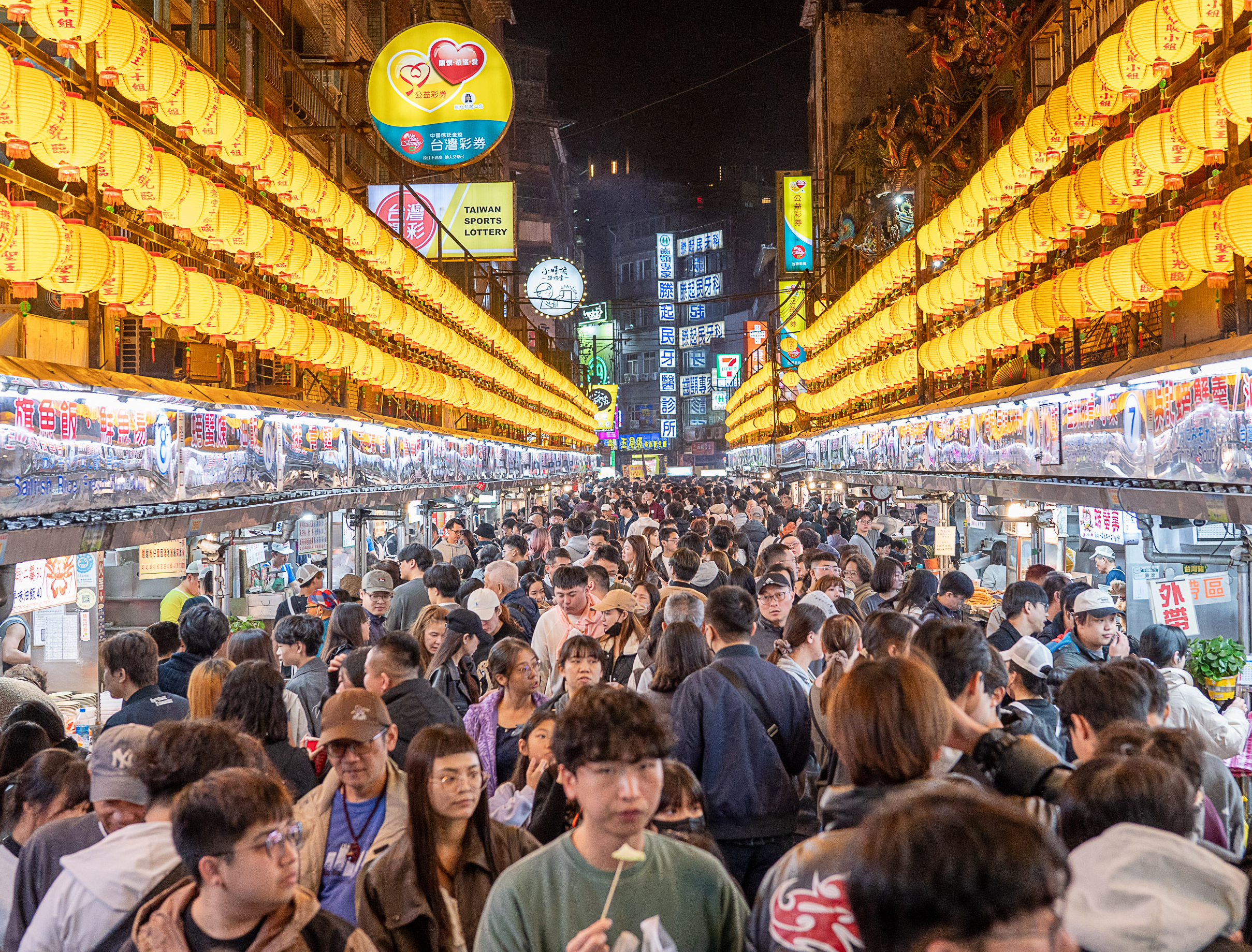The Keelung Miaokou Night Market. 