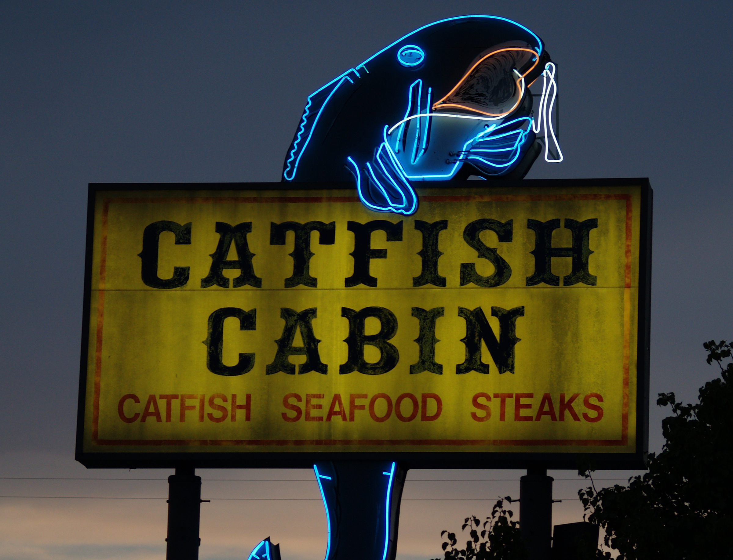 Internet dating and catfishing