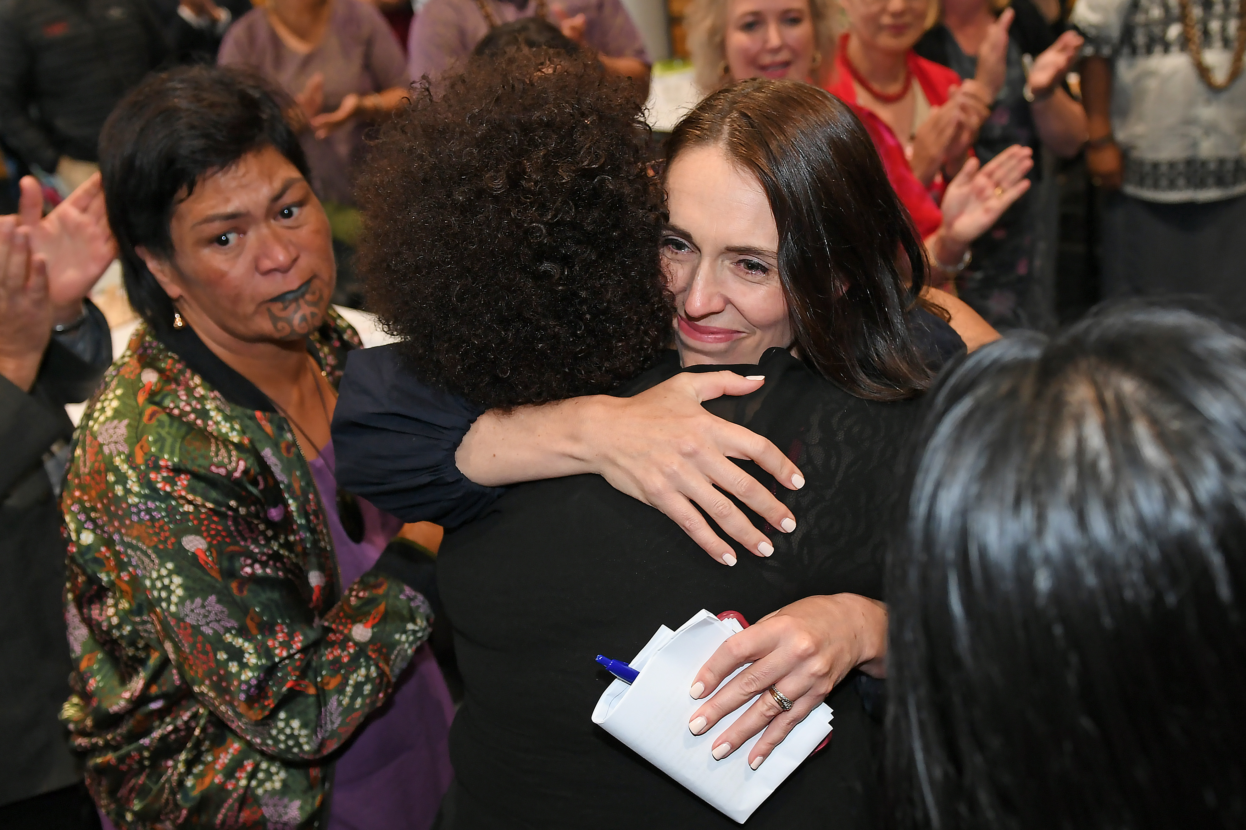 Jacinda Ardern resigns ahead of NZ election in October