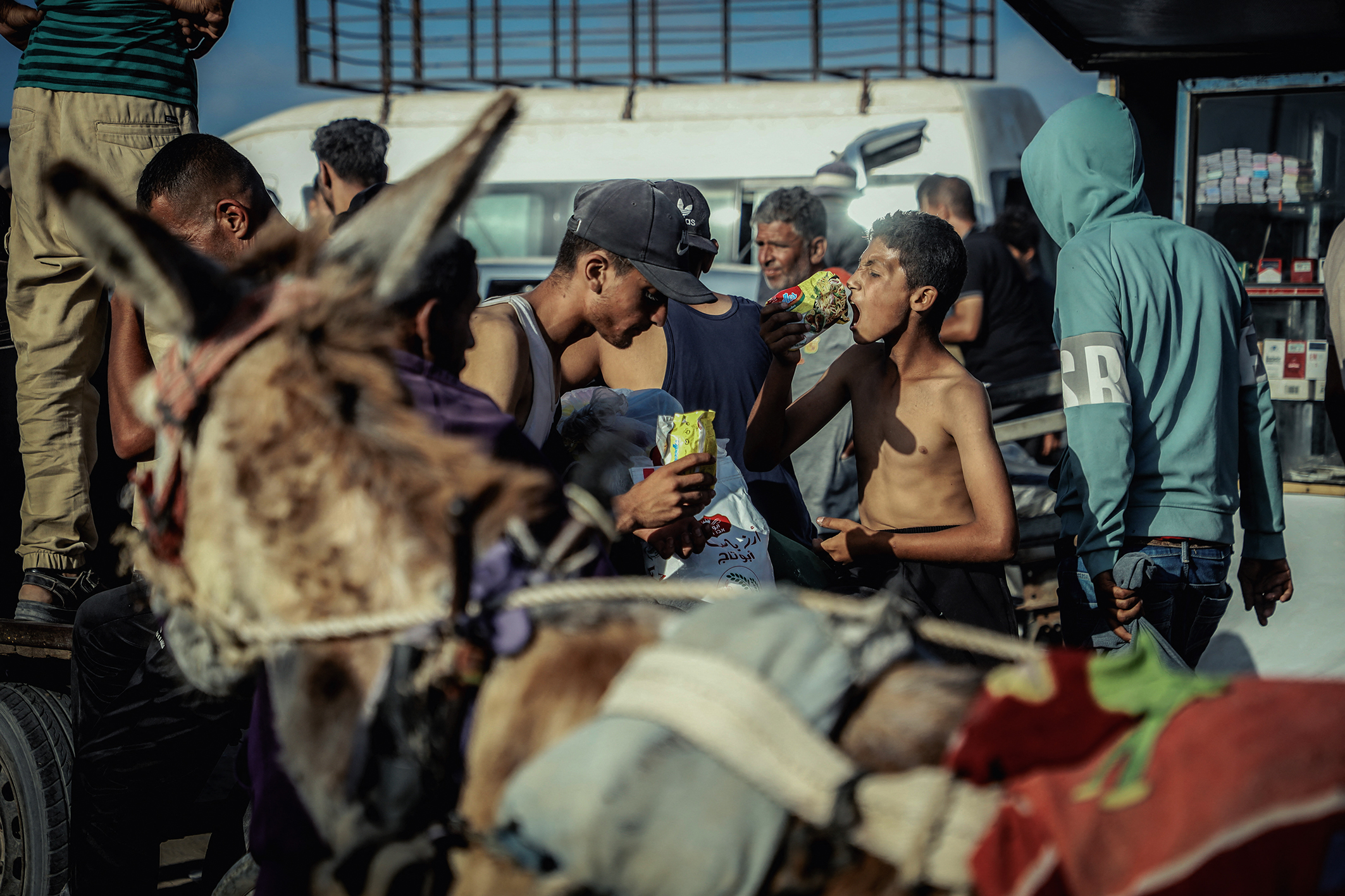 Mayhem erupts as desperate Gazans try to access aid centre 