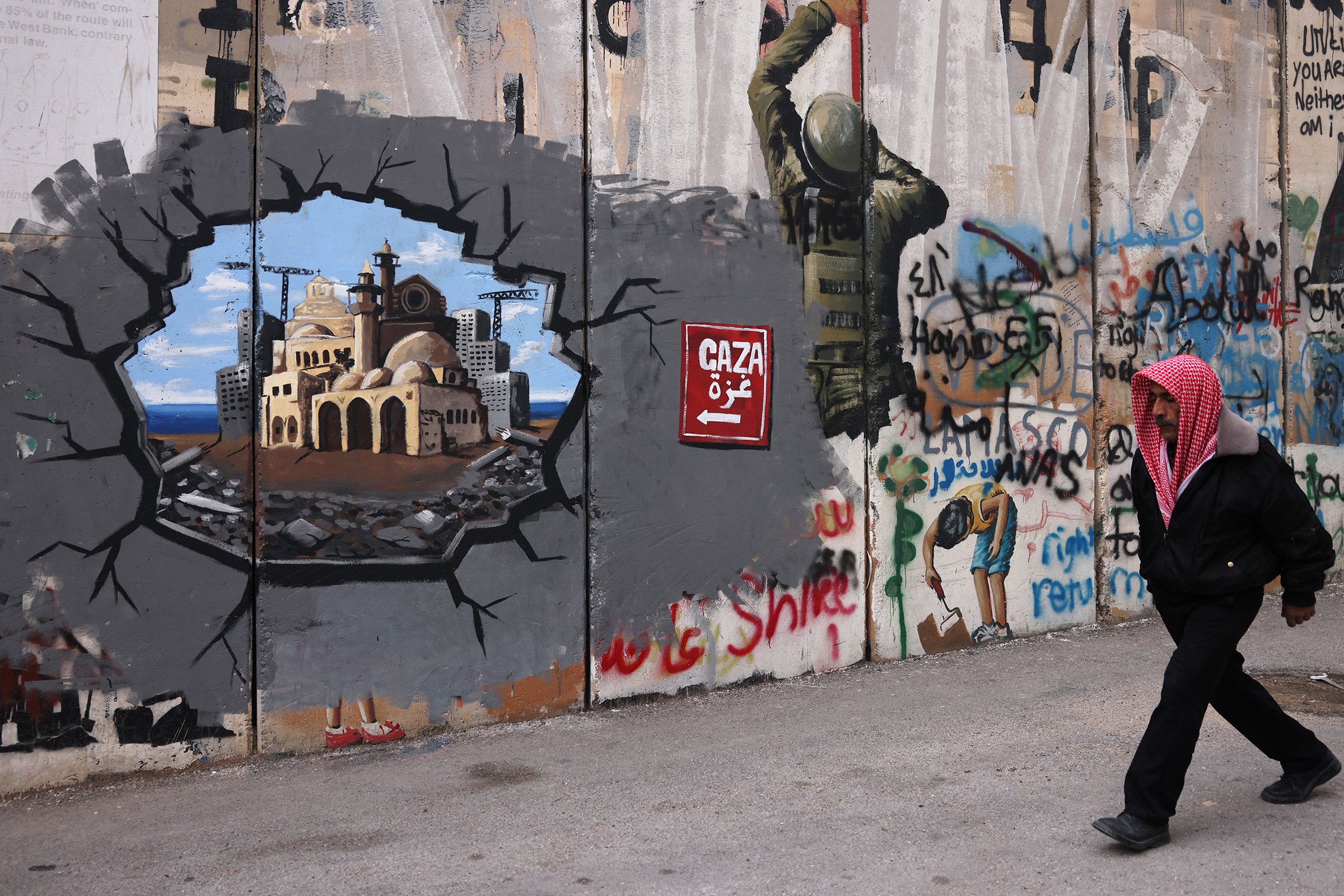 ‘Intense fighting’ threat if hostages not released