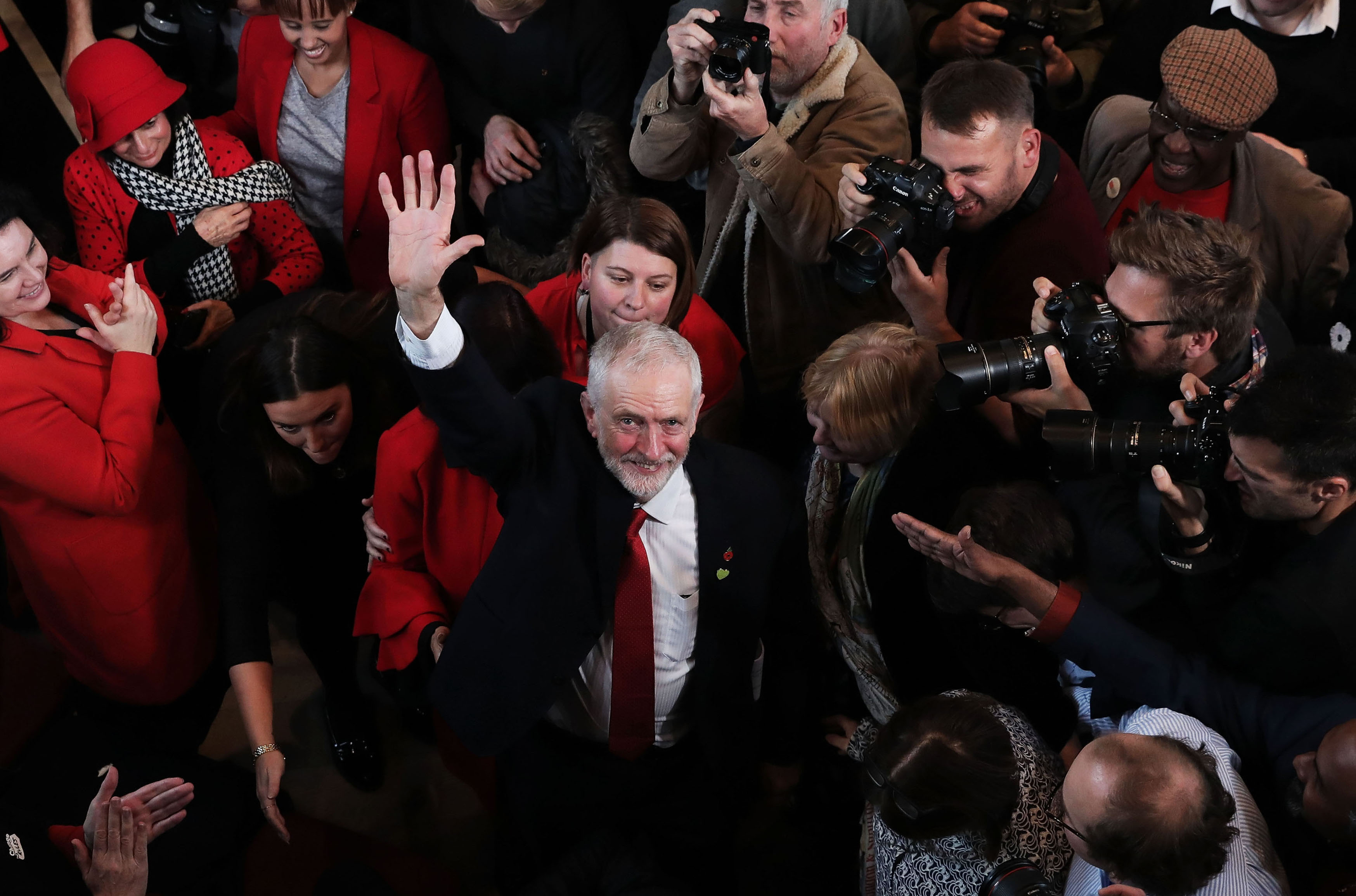 British election candidates draw laughs