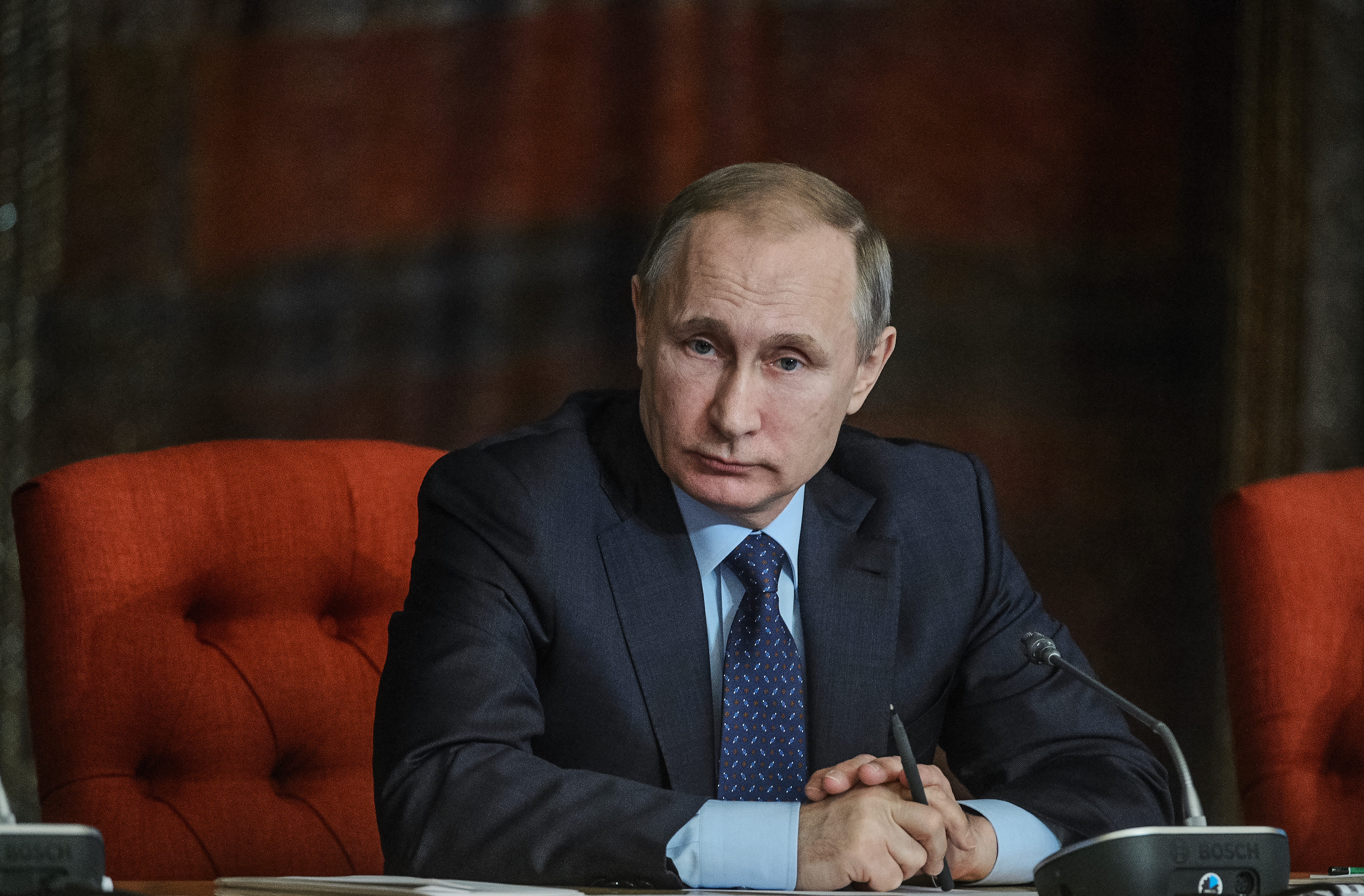 Vladimir Putin seeks gains amid limits of Syrian ceasefire