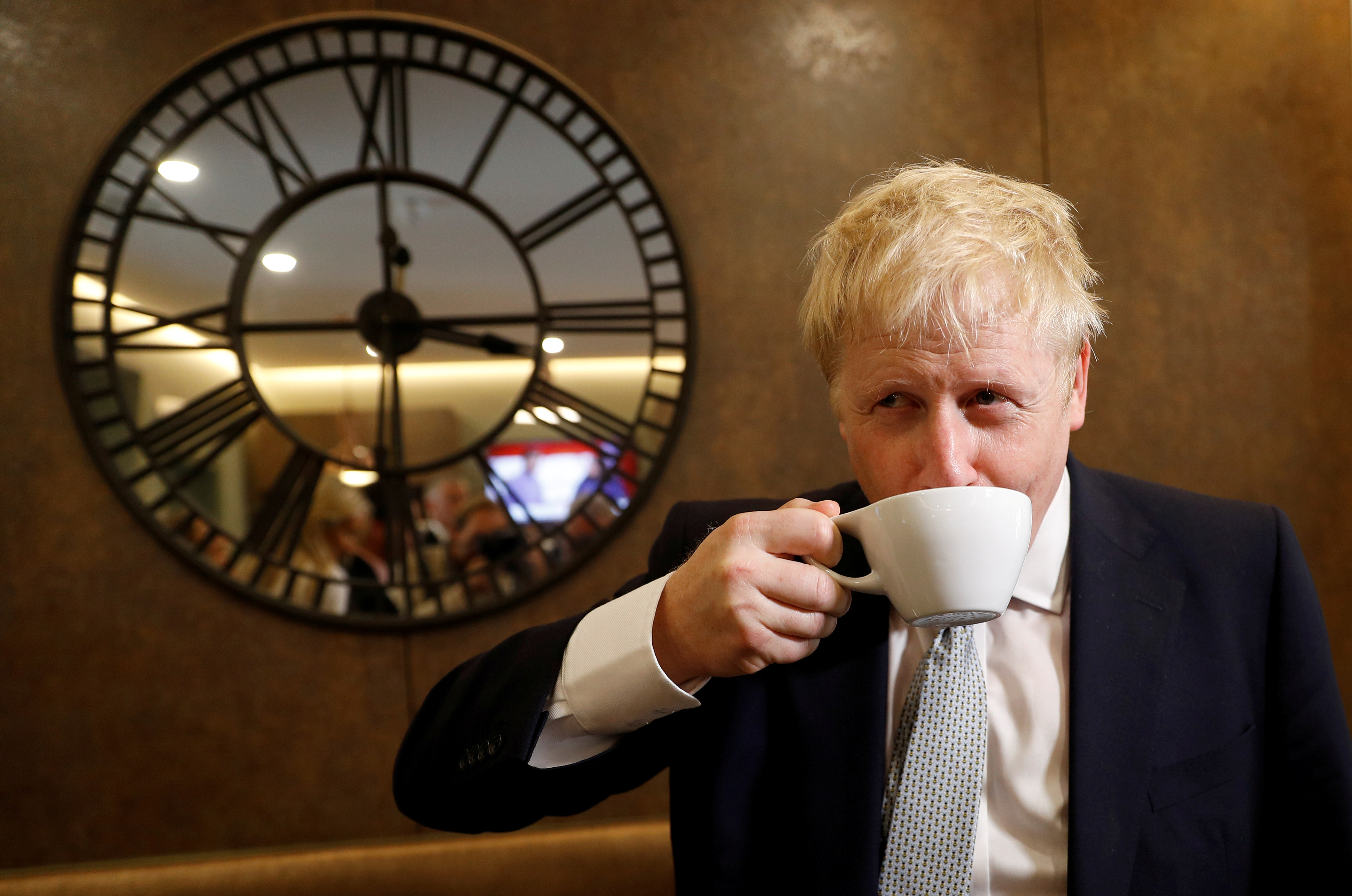 Fractures show in Johnson campaign