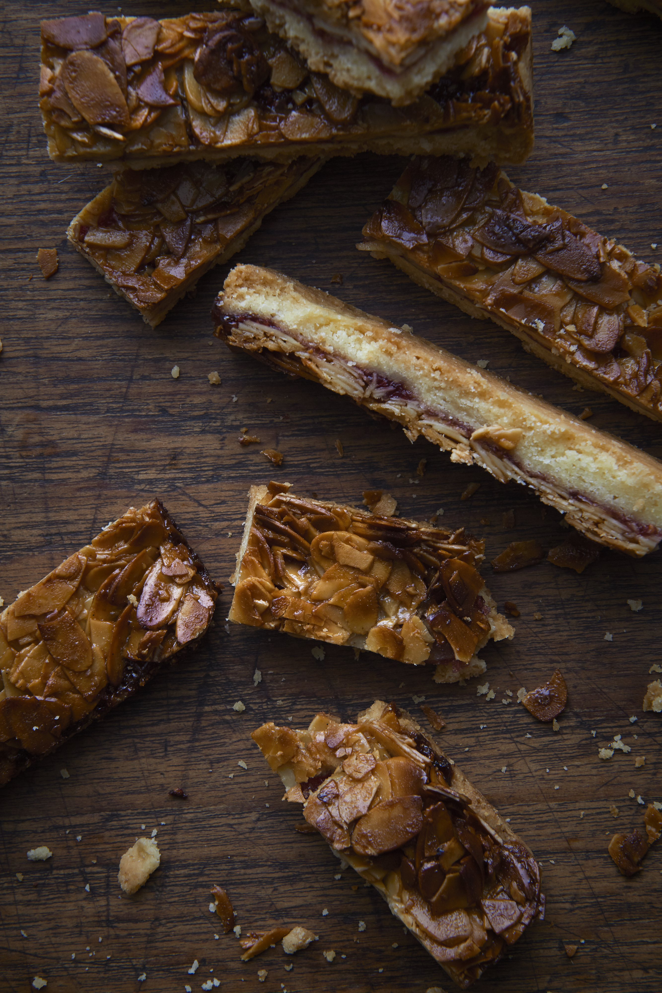 Almond raspberry slice