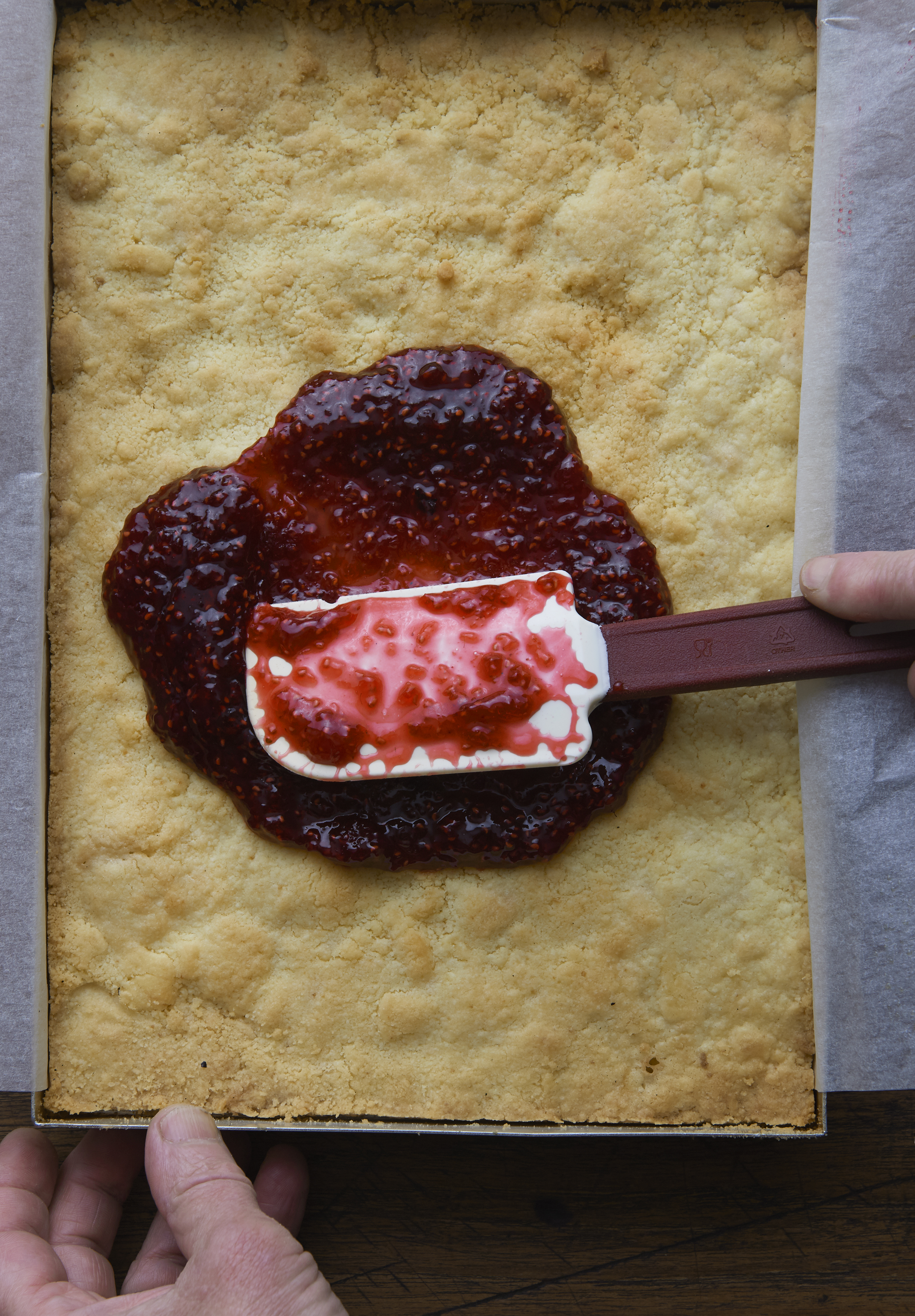 Almond raspberry slice