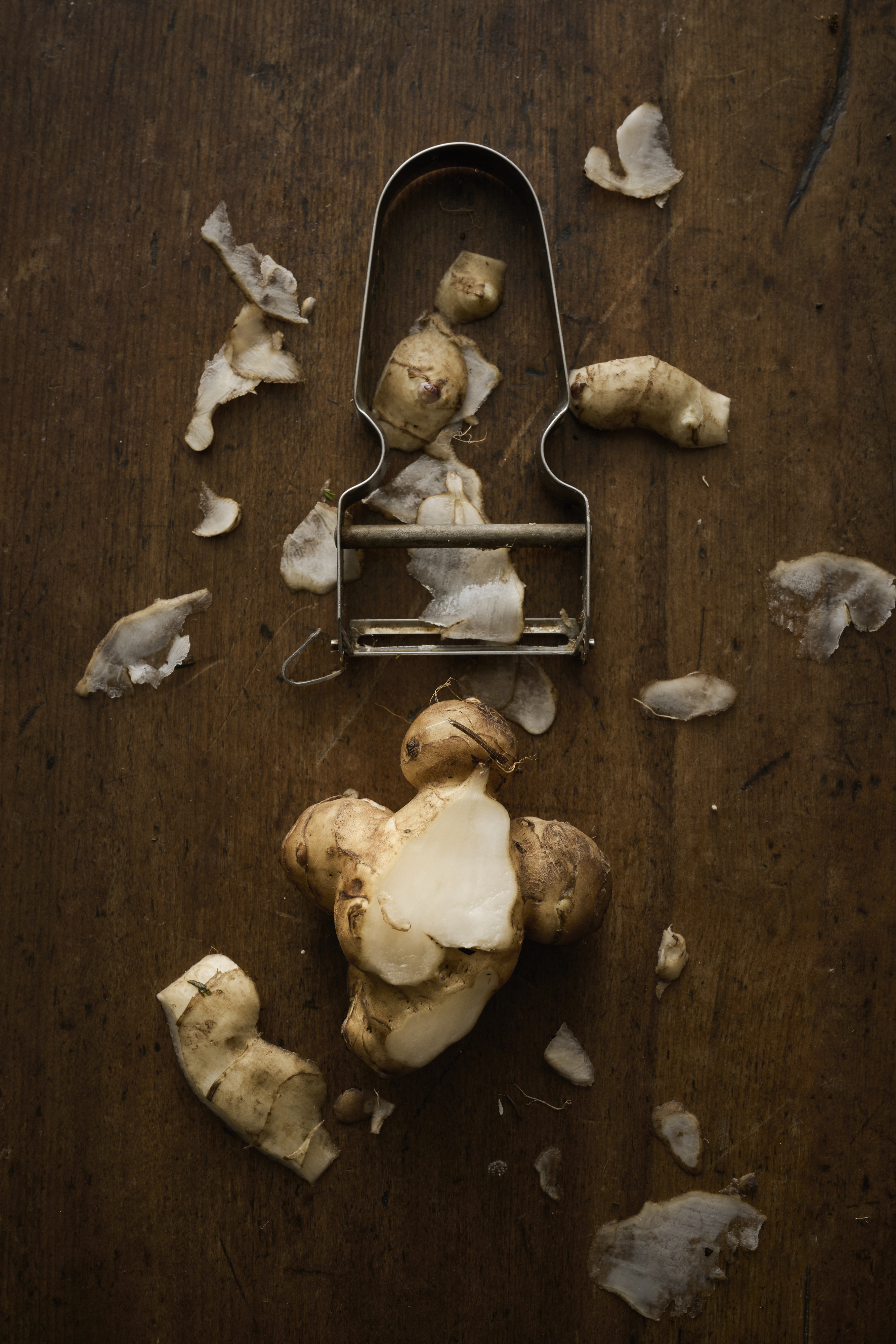 Jerusalem artichoke custard with vegetable garnish