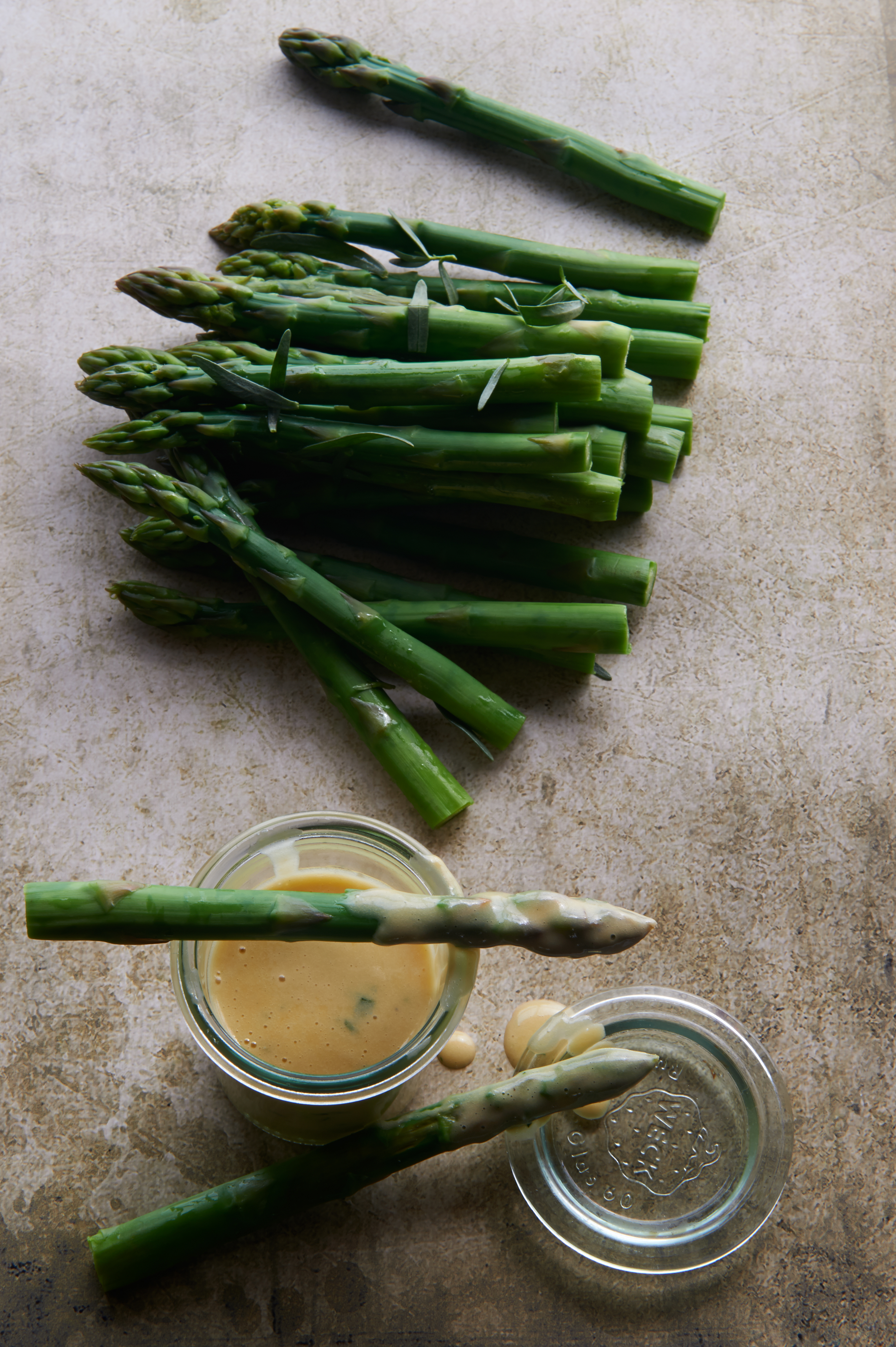 Boiled asparagus with brown butter and almonds