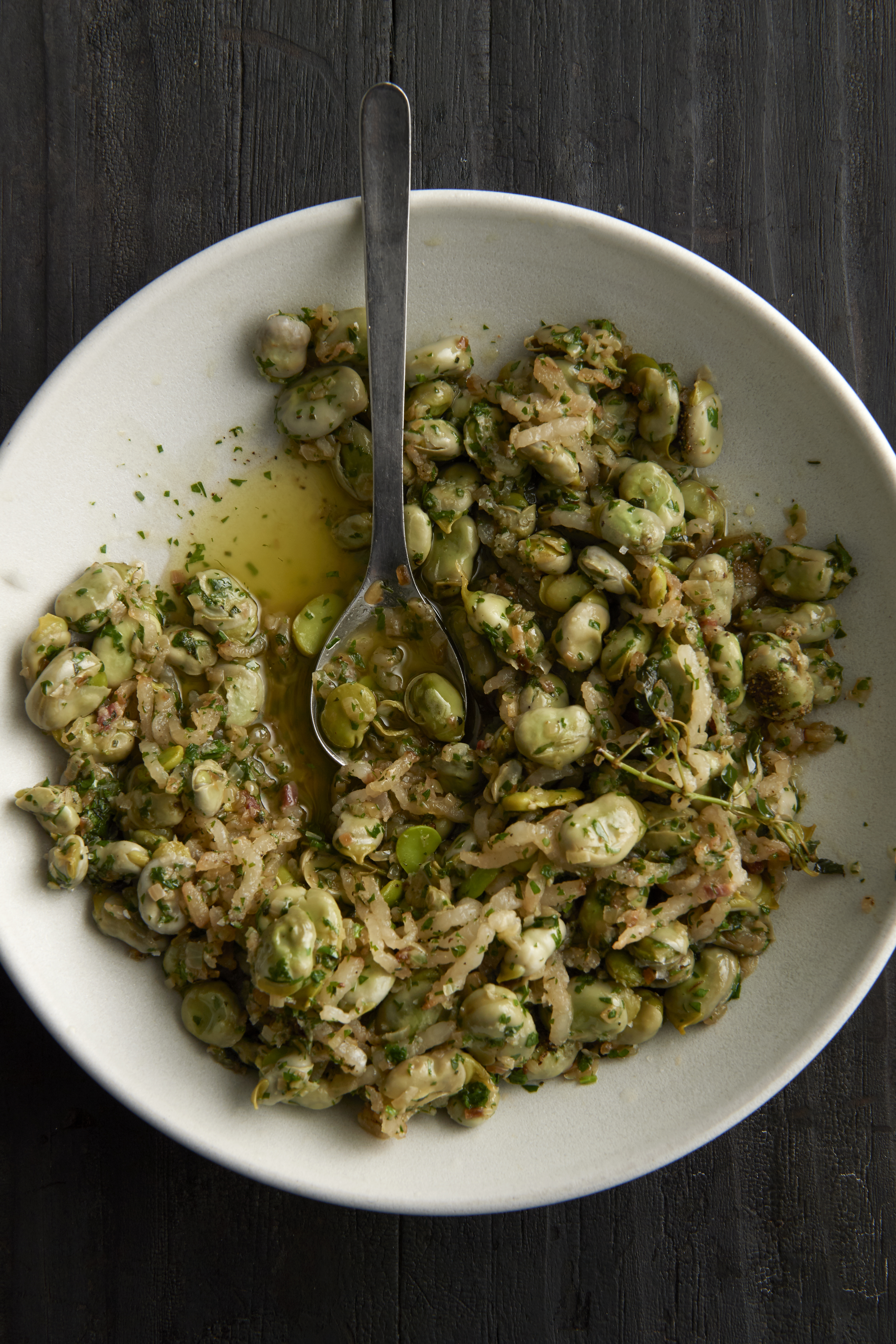 Catalan-style braised broad beans with smoked lardo