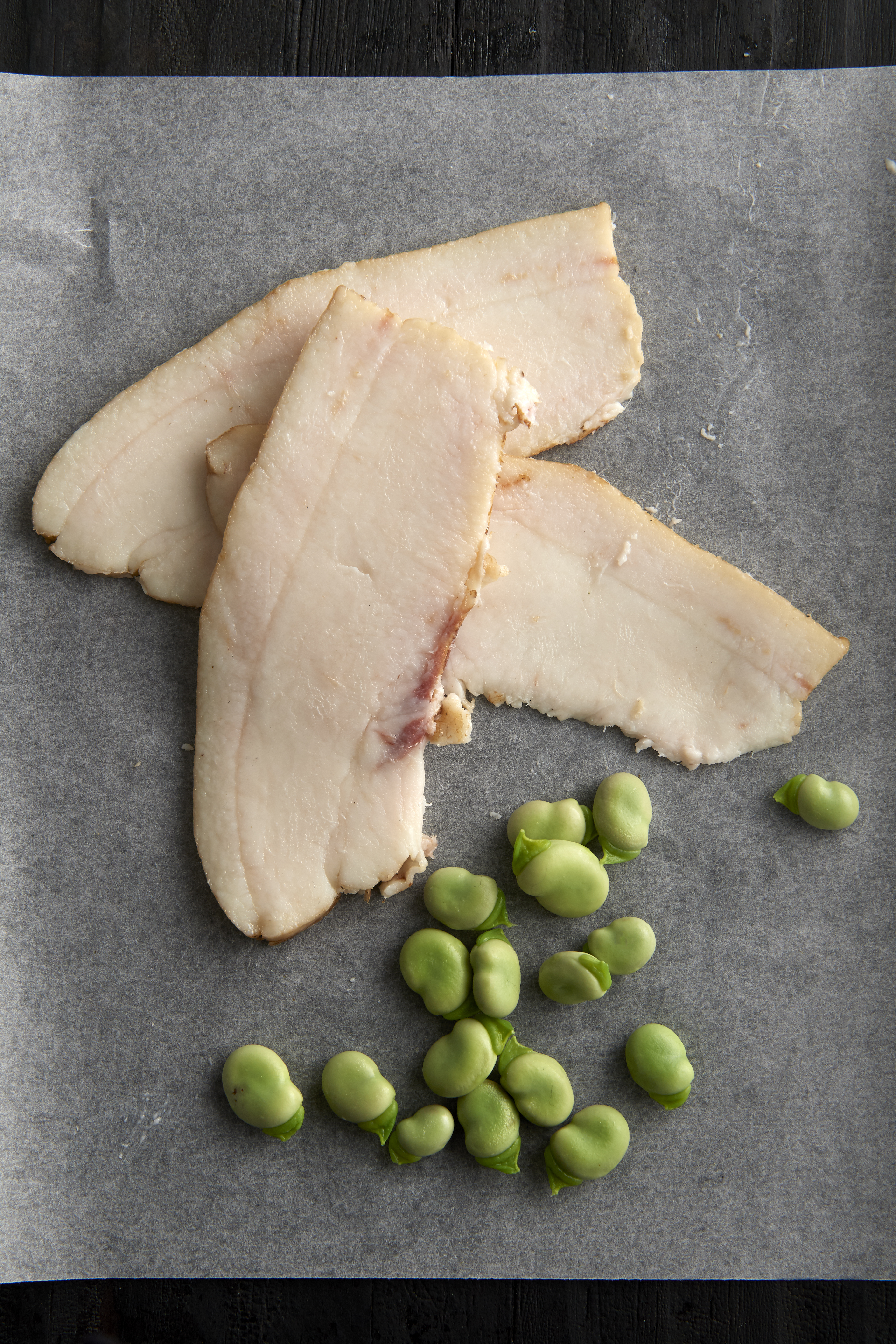 Catalan-style braised broad beans with smoked lardo