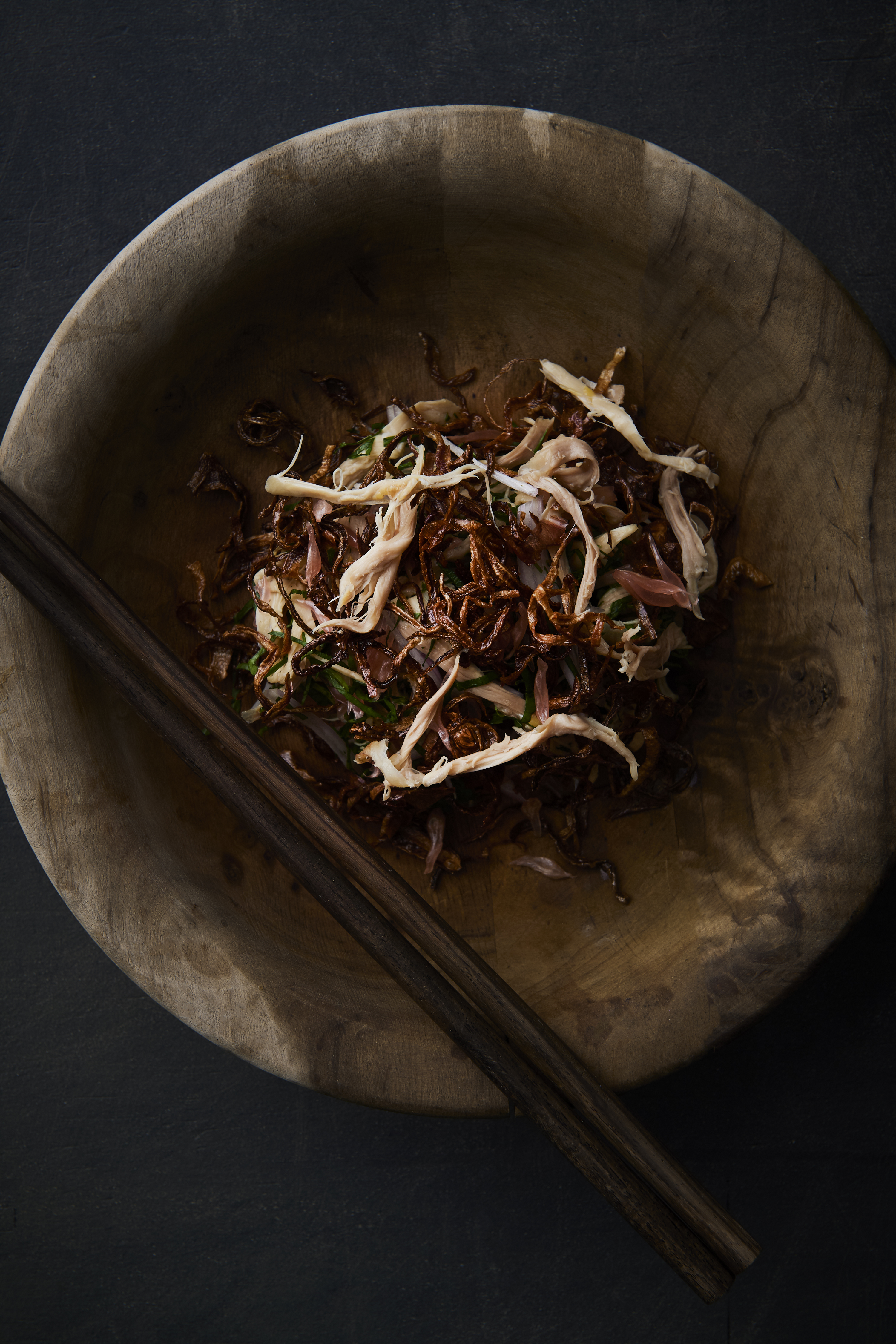 Poached chicken and pomelo 