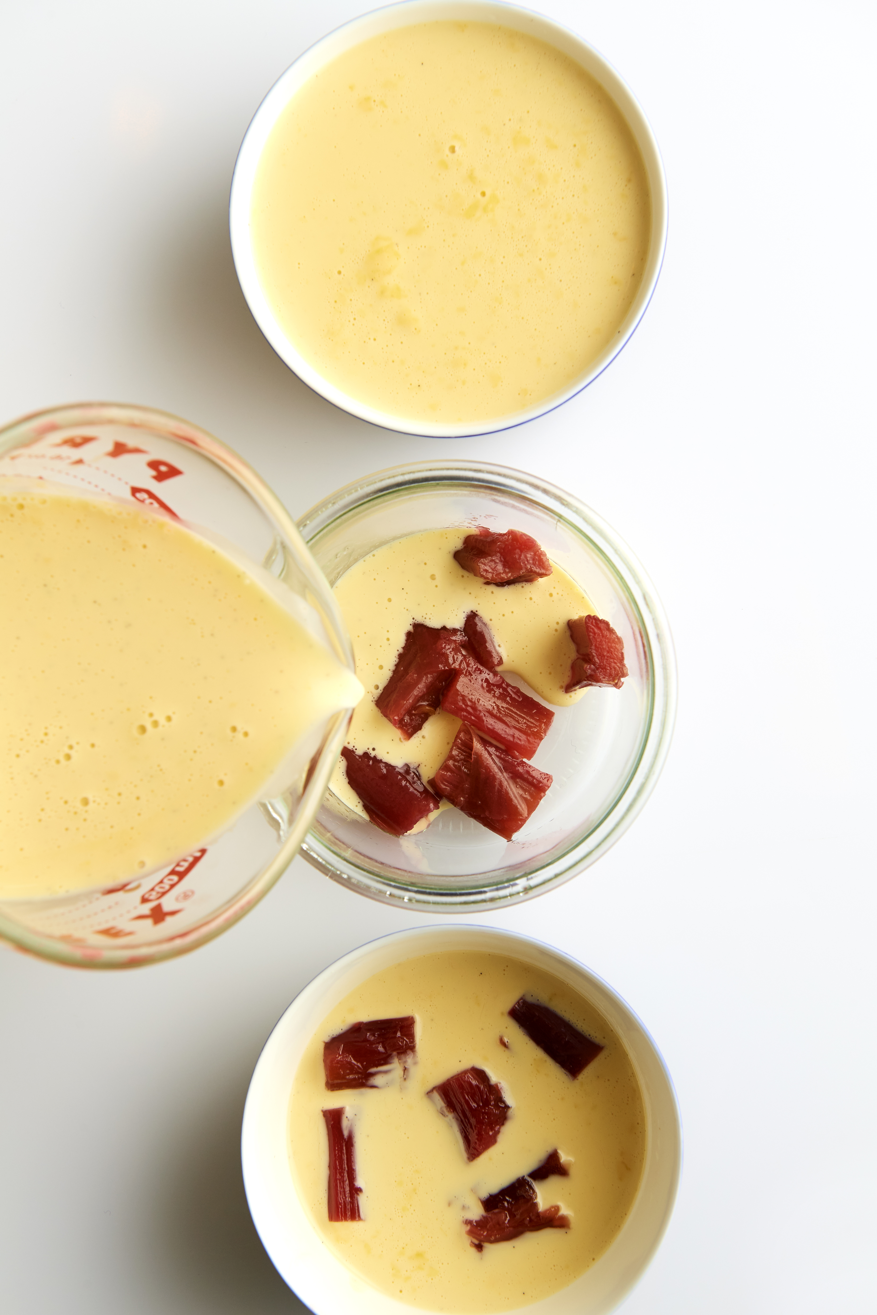 Crème brûlée with poached rhubarb 