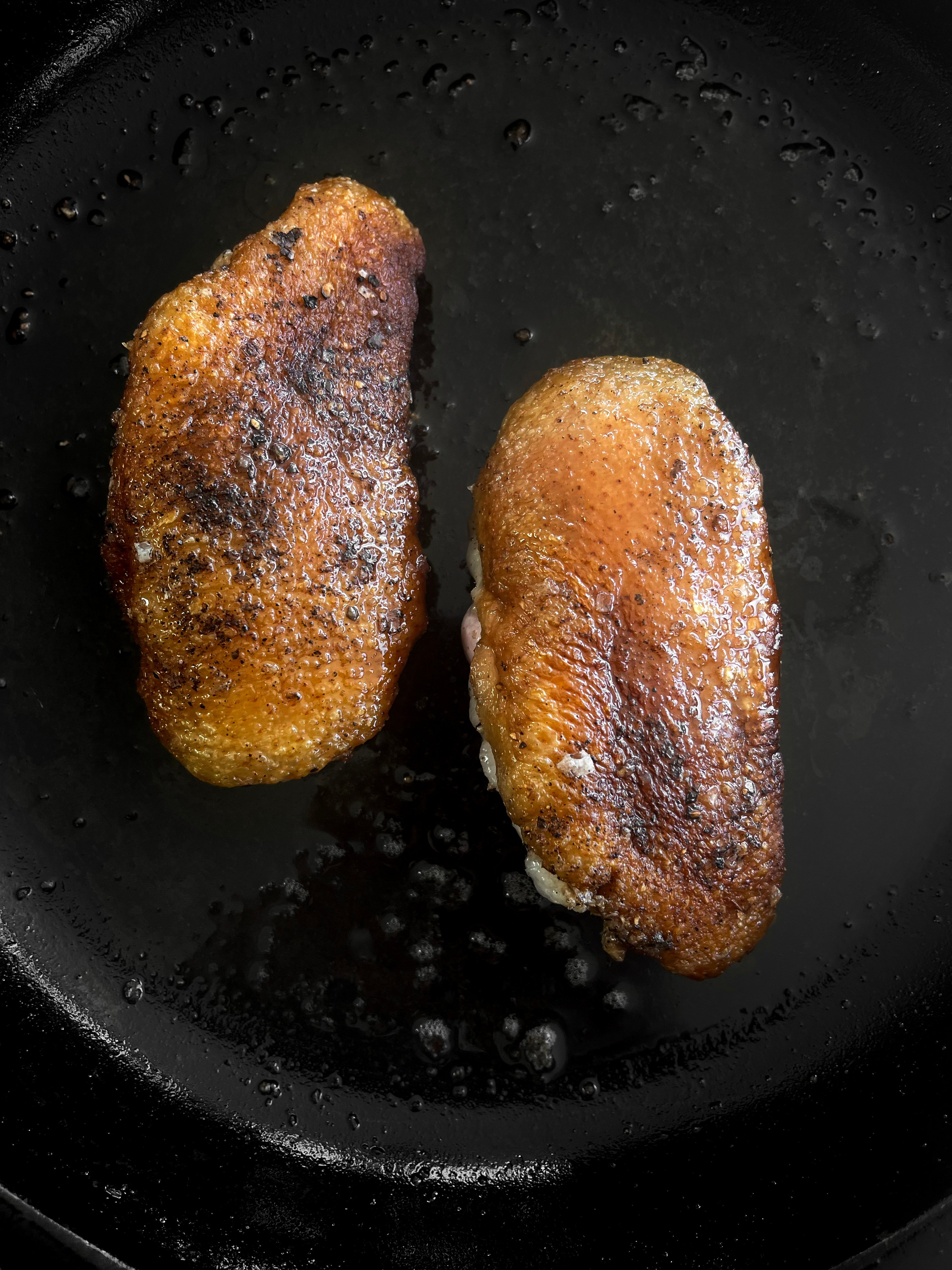 Duck breast with kithul and grapes