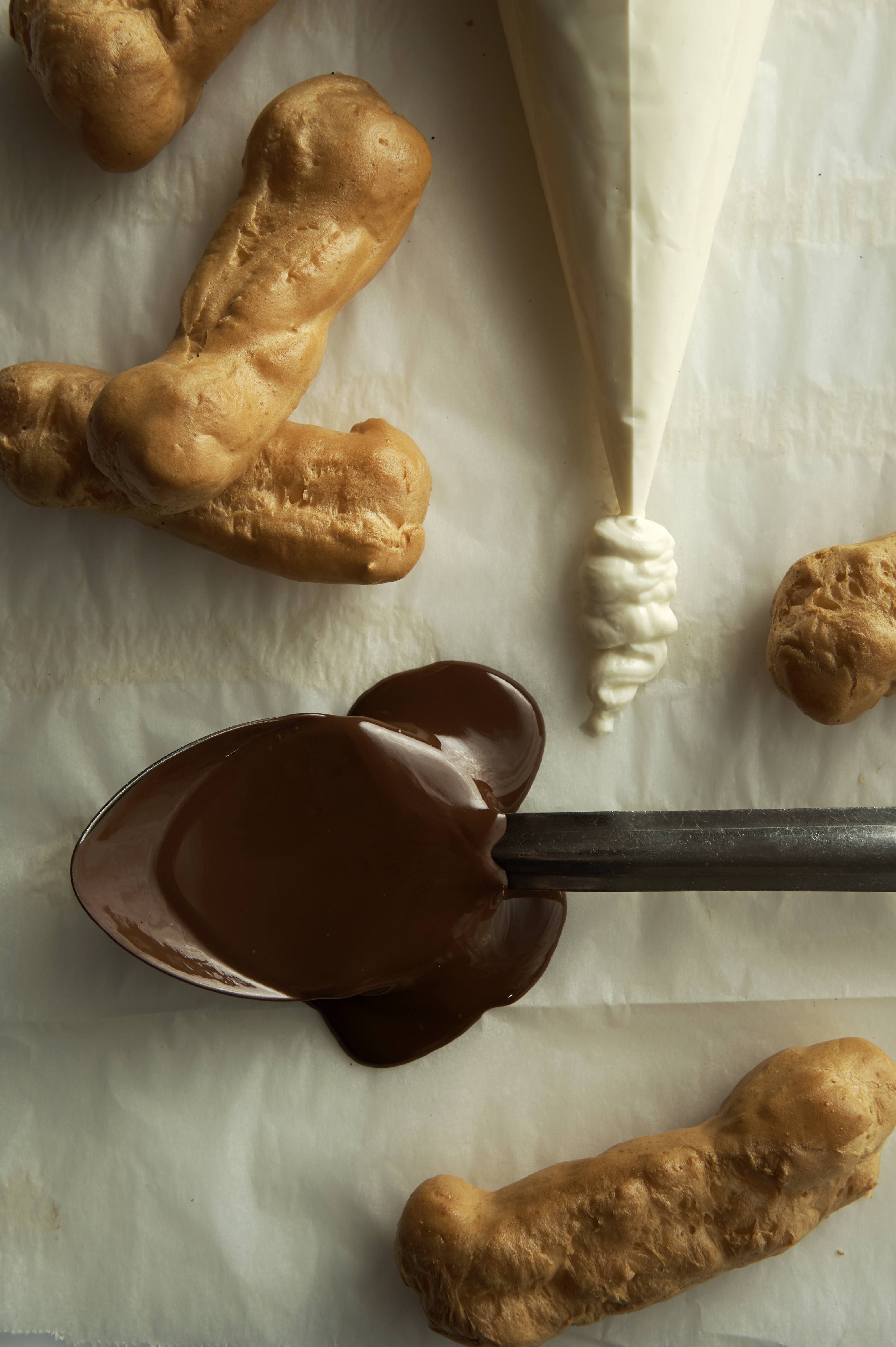Chocolate eclairs
