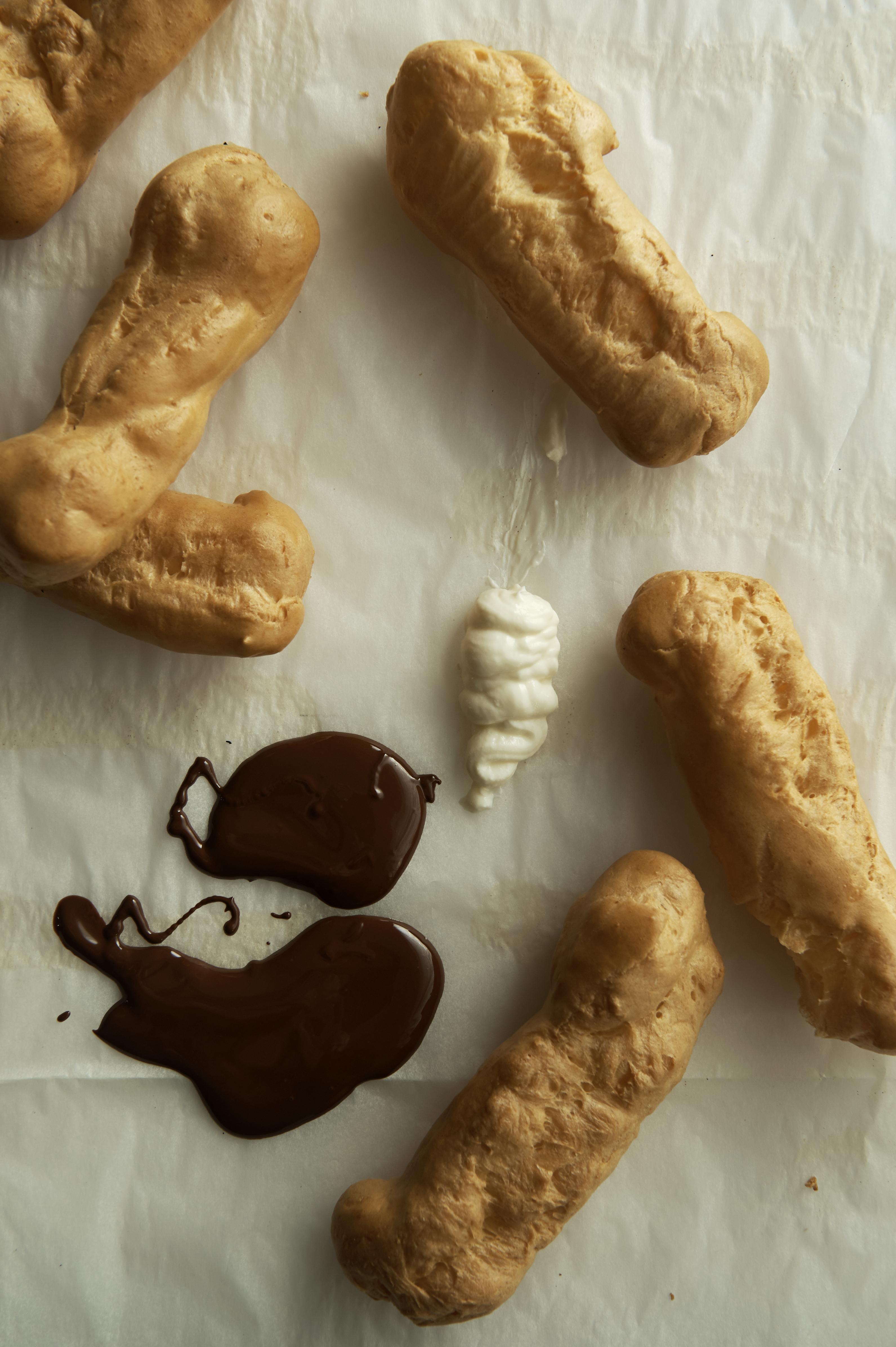 Chocolate eclairs