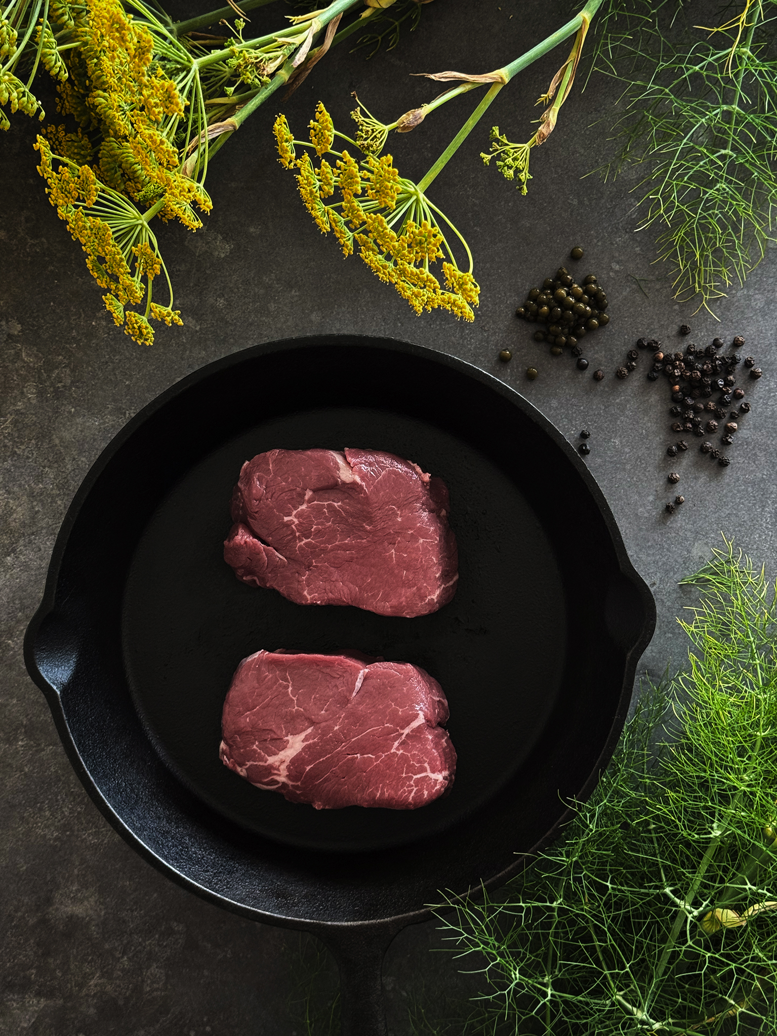 Steak au poivre with wild fennel