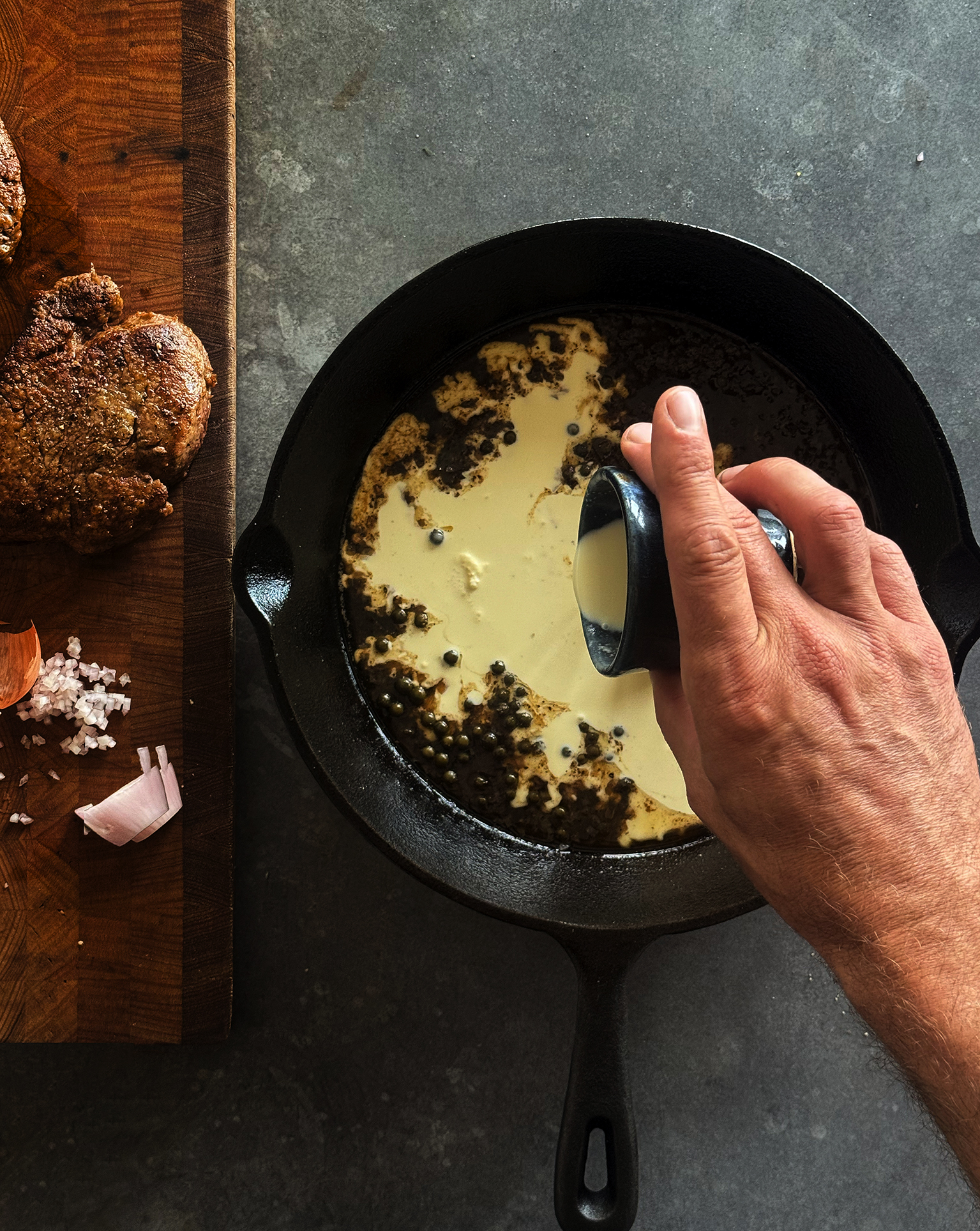 Steak au poivre with wild fennel