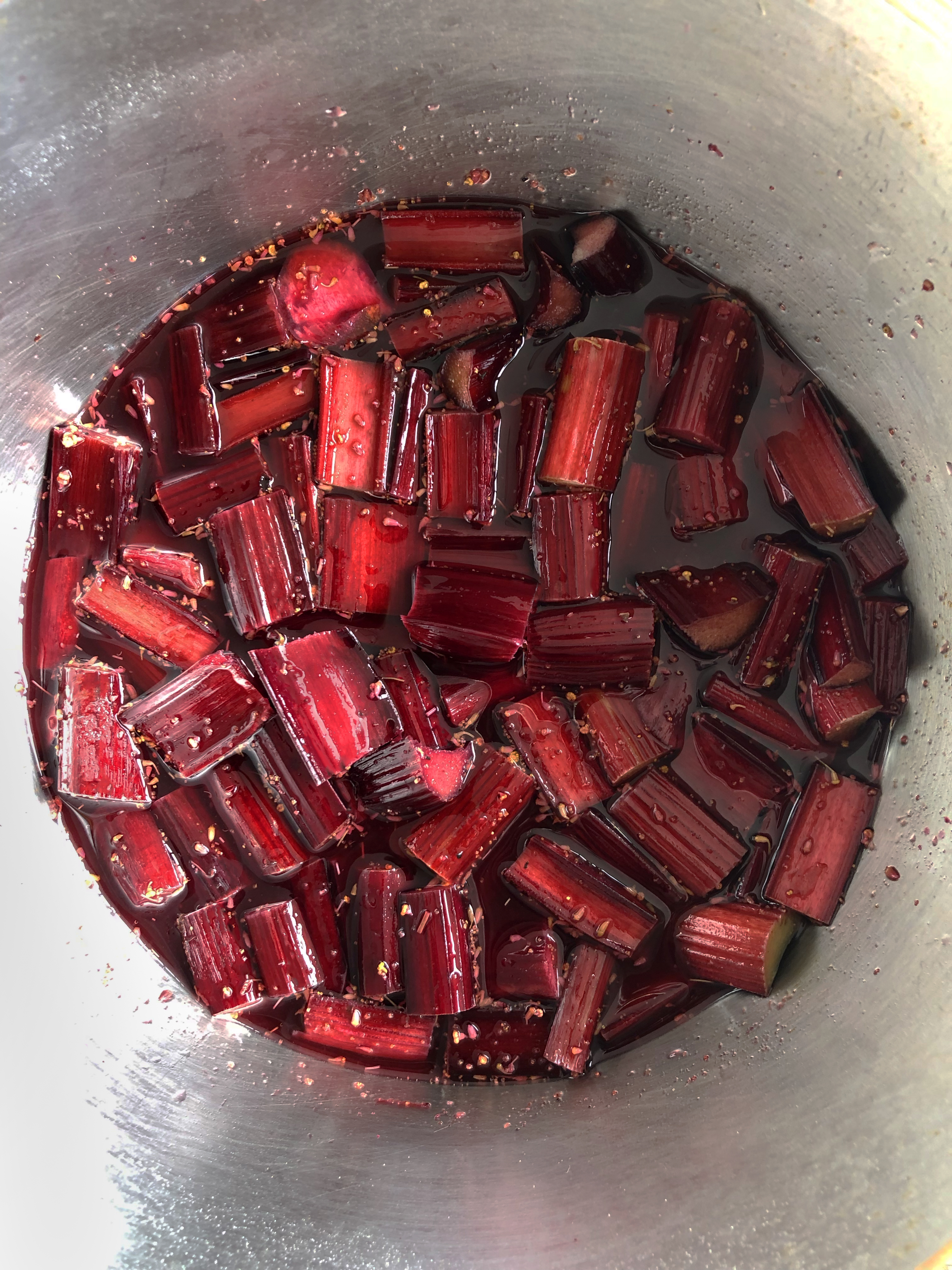 Rhubarb compote with fennel pollen
