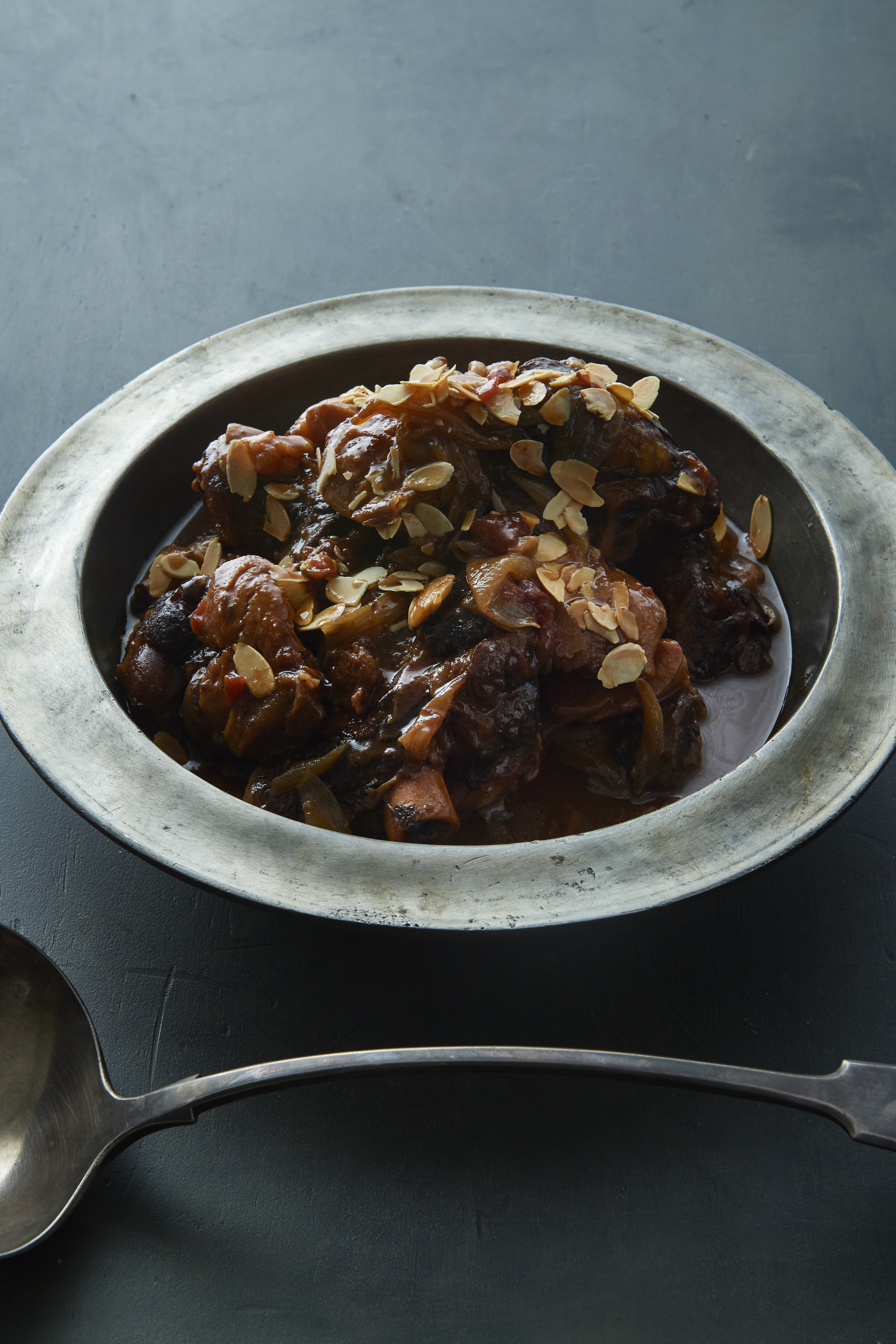 Spiced lamb shanks with quince 