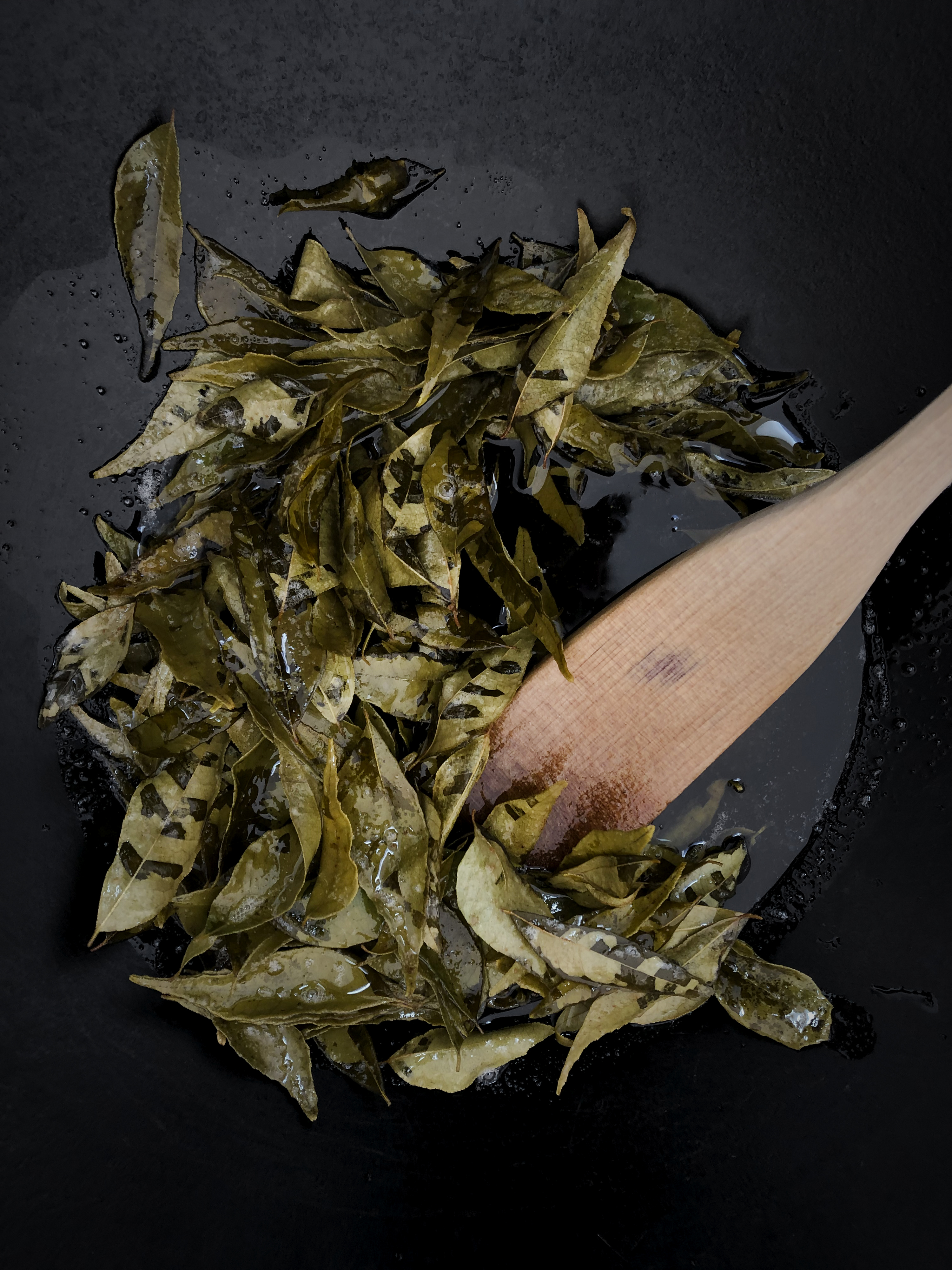 Mud crab with  curry leaf butter
