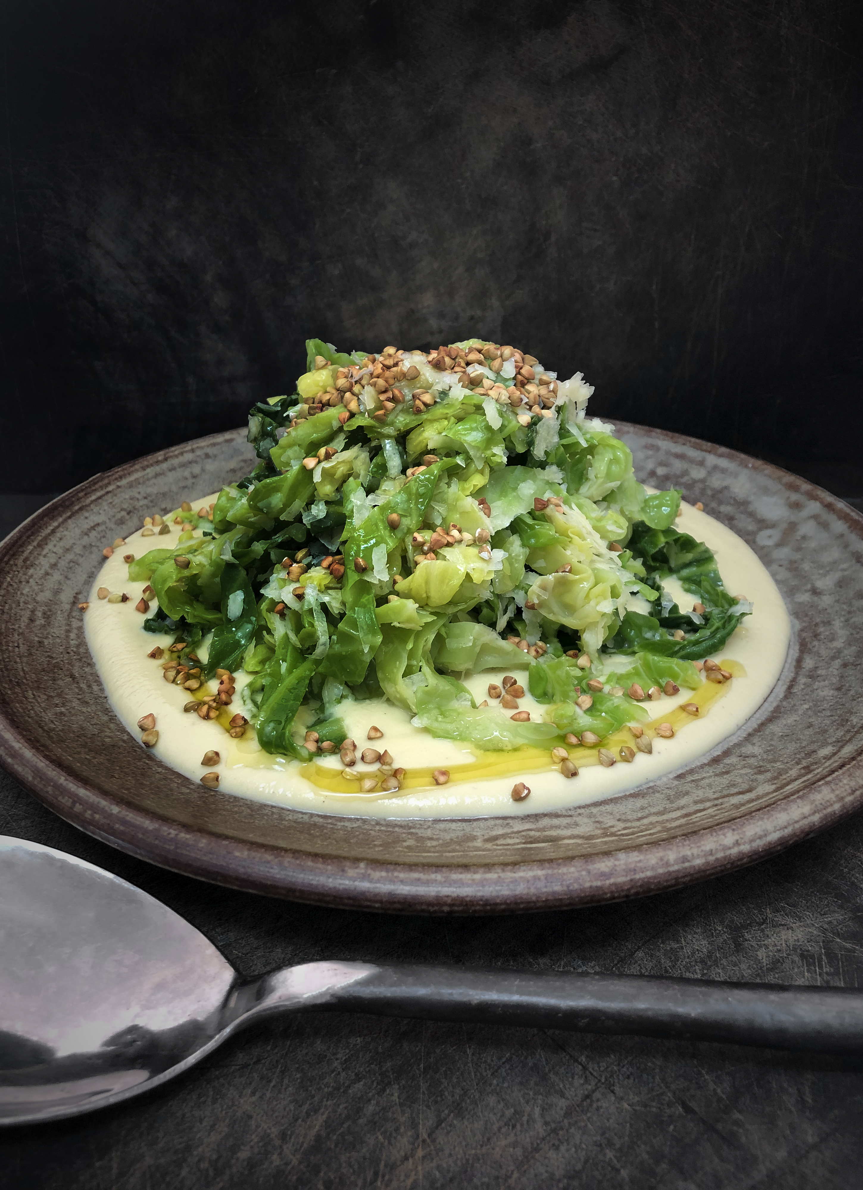 Cabbage cream with cabbage, parmesan and toasted buckwheat