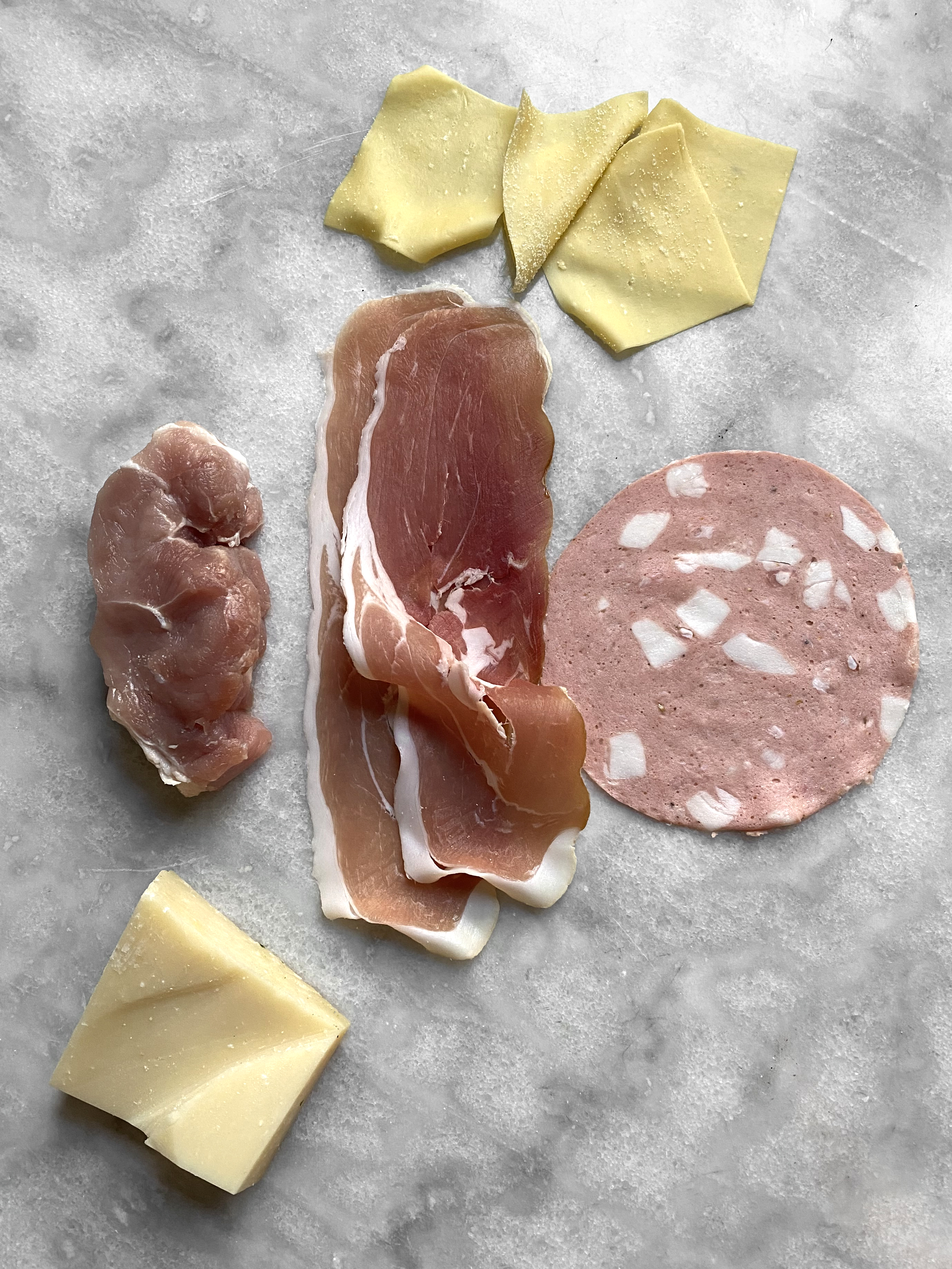Cappelletti in brodo