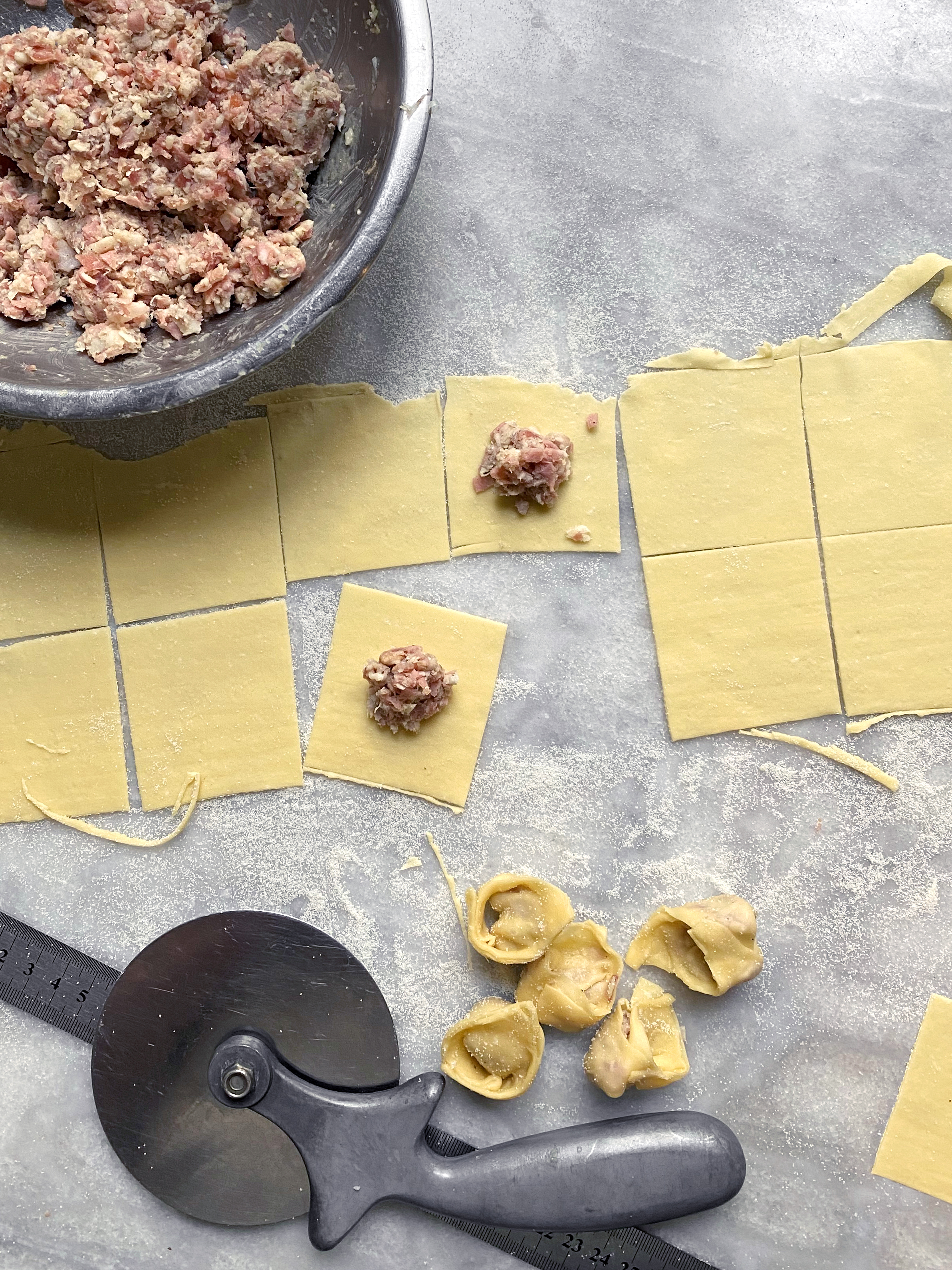 Cappelletti in brodo